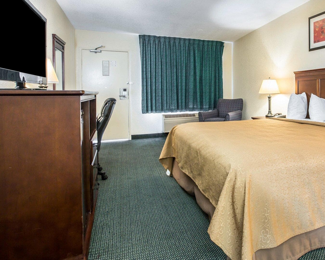 Quality Inn San Diego I-5 Naval Base — 3
