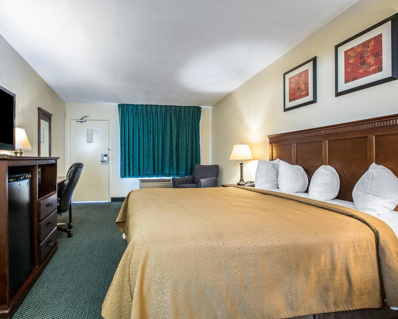 Quality Inn San Diego I-5 Naval Base — 5