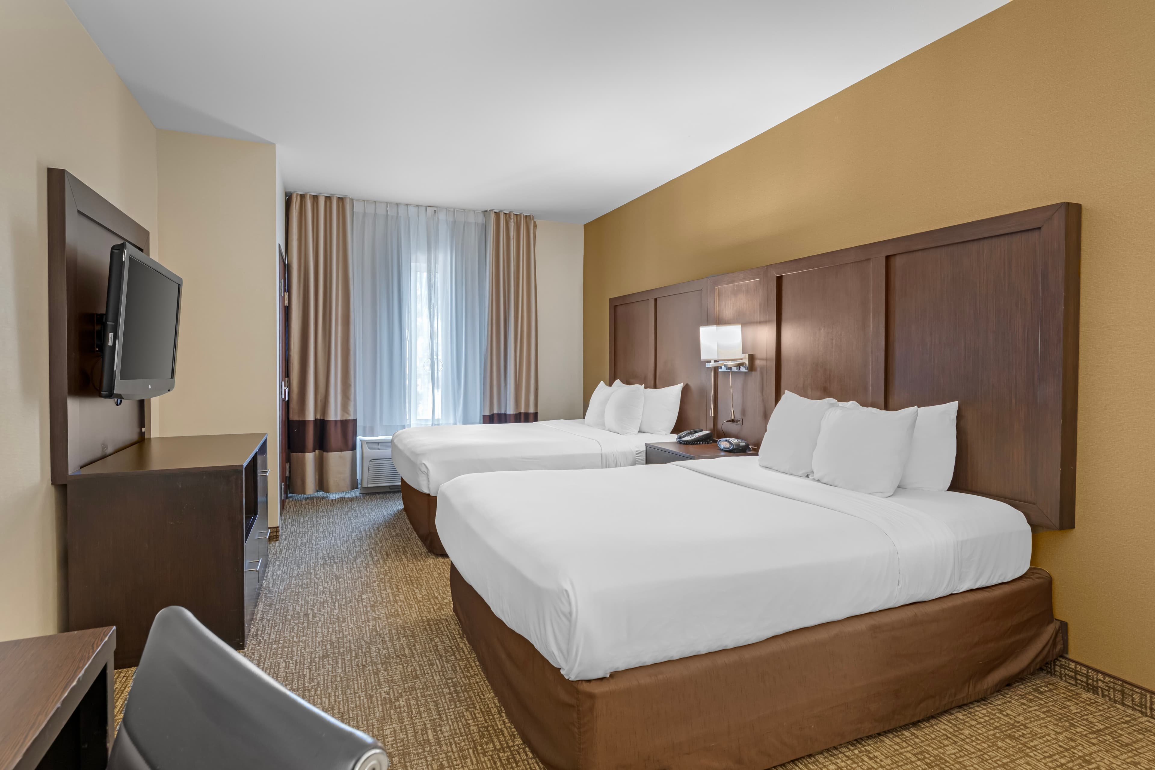 Comfort Suites Ontario Airport Convention Center — 10
