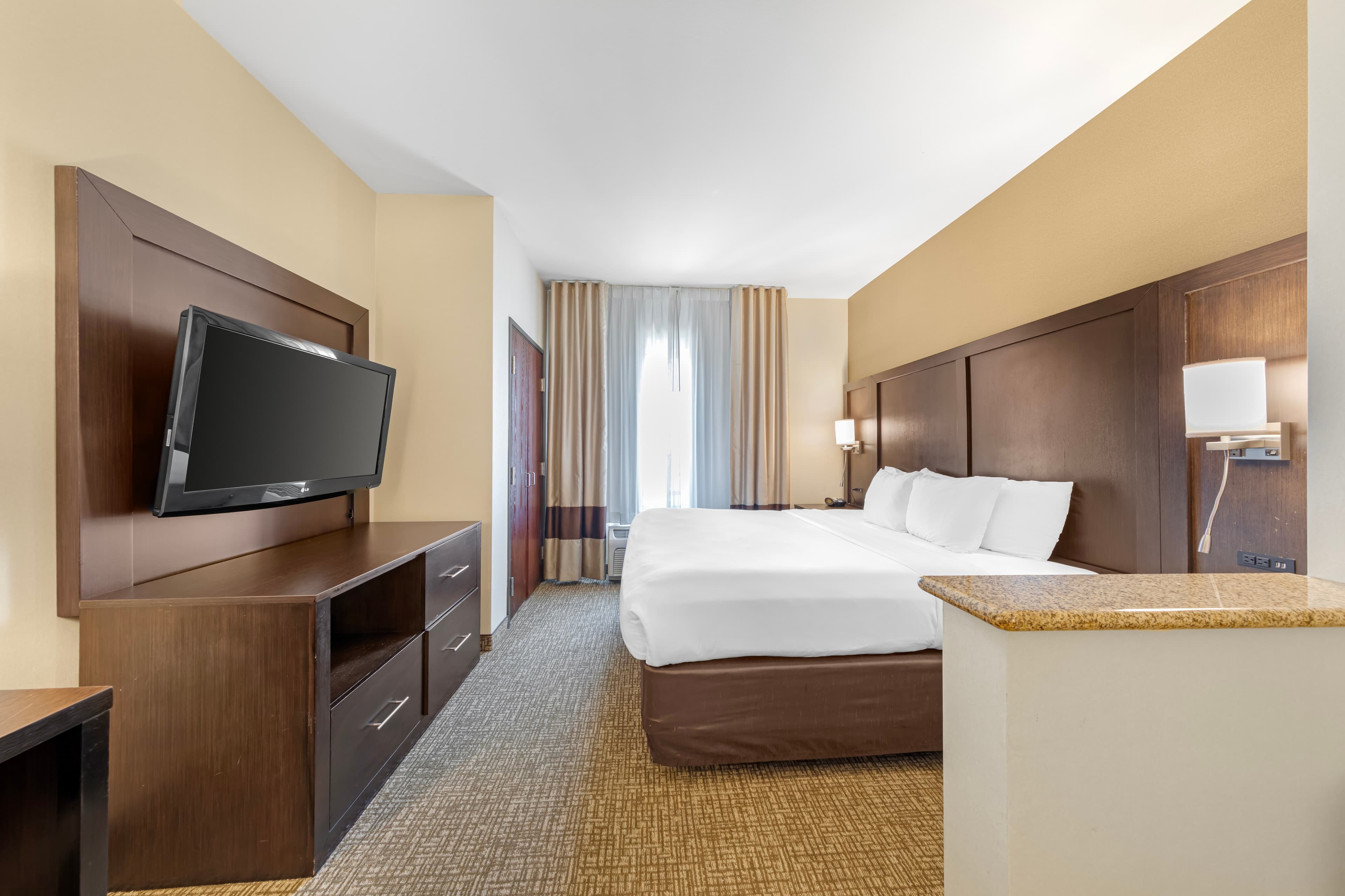 Comfort Suites Ontario Airport Convention Center — 16
