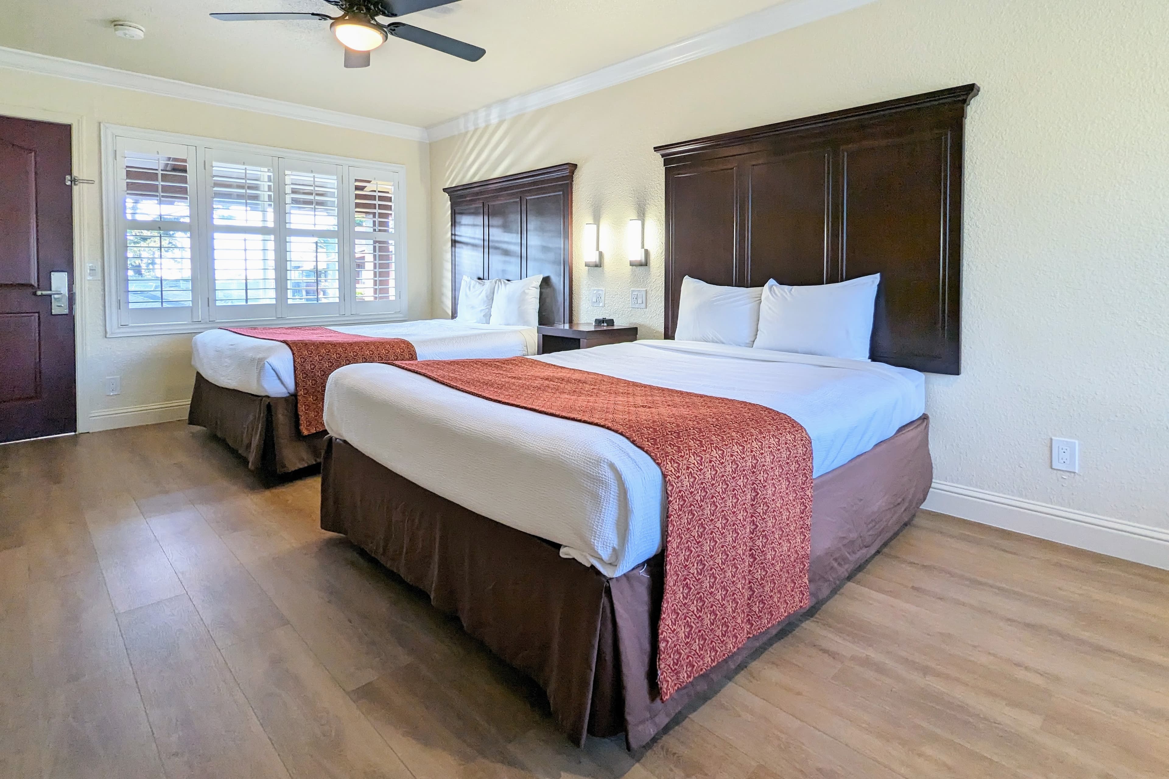 Clarion  Collection Wilkie's Inn Pacific Grove - Monterey — 15