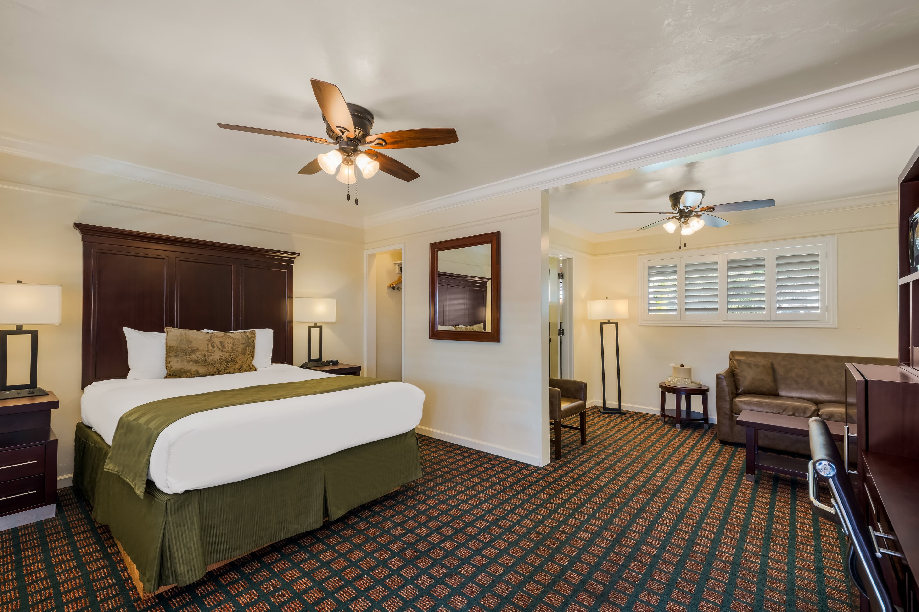 Clarion Collection Carmel Oaks Inn — 18