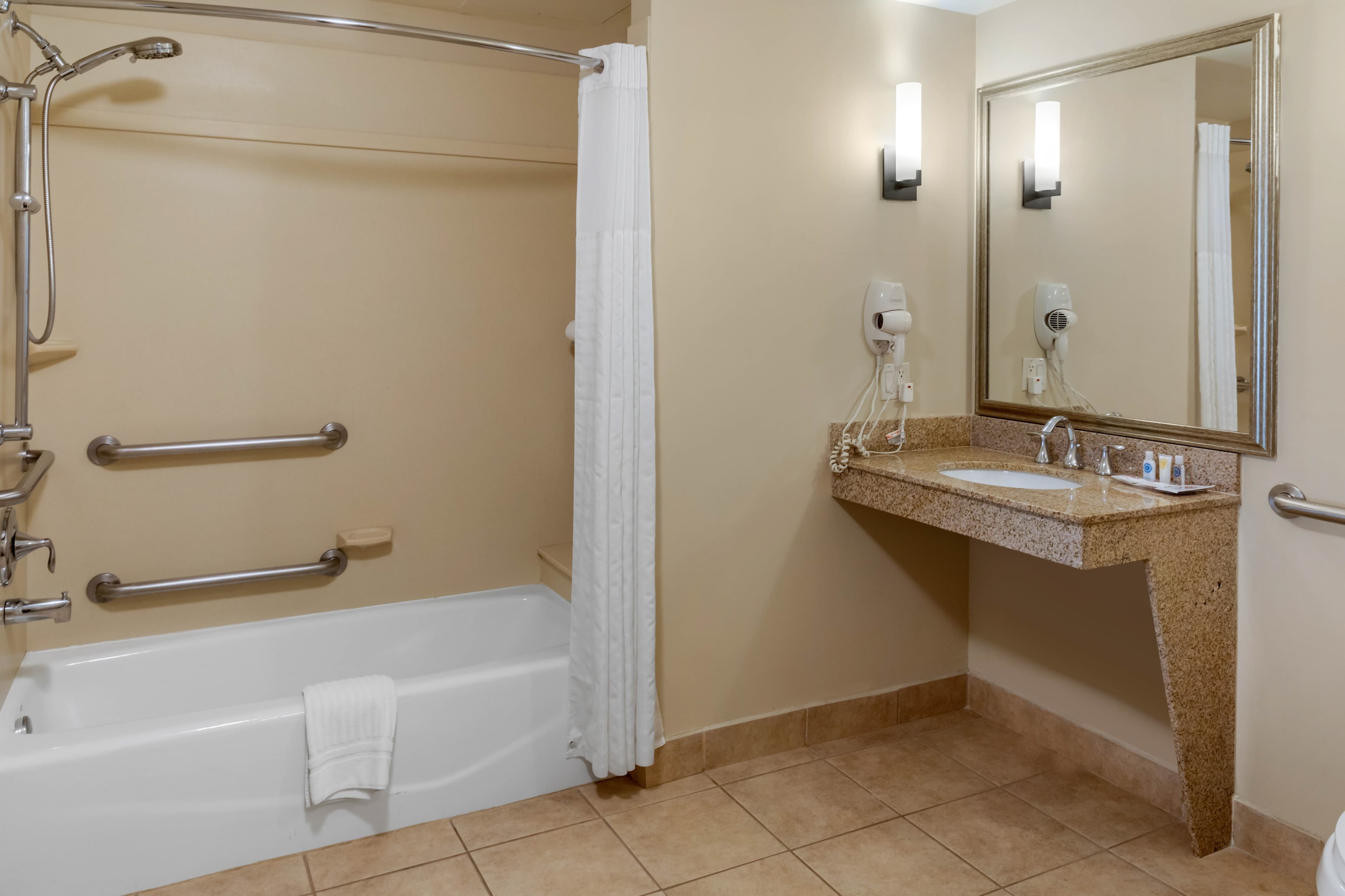 Comfort Suites Barstow near I-15 — 21