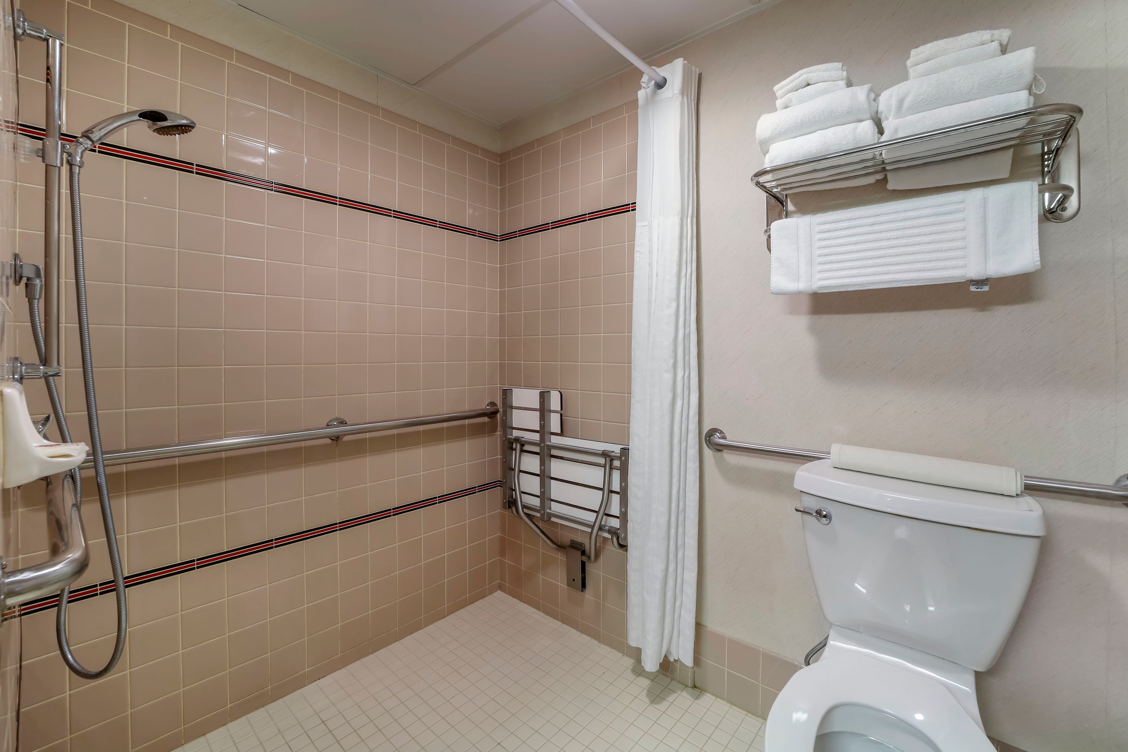 Comfort Inn Humboldt Bay — 9