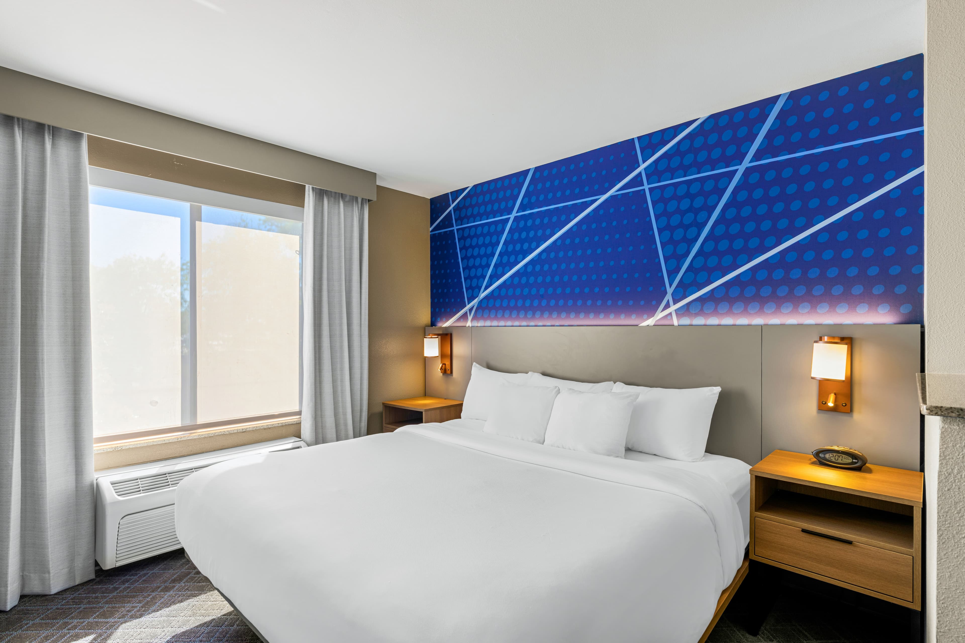 Comfort Suites Vacaville-Napa Valley Area — 12