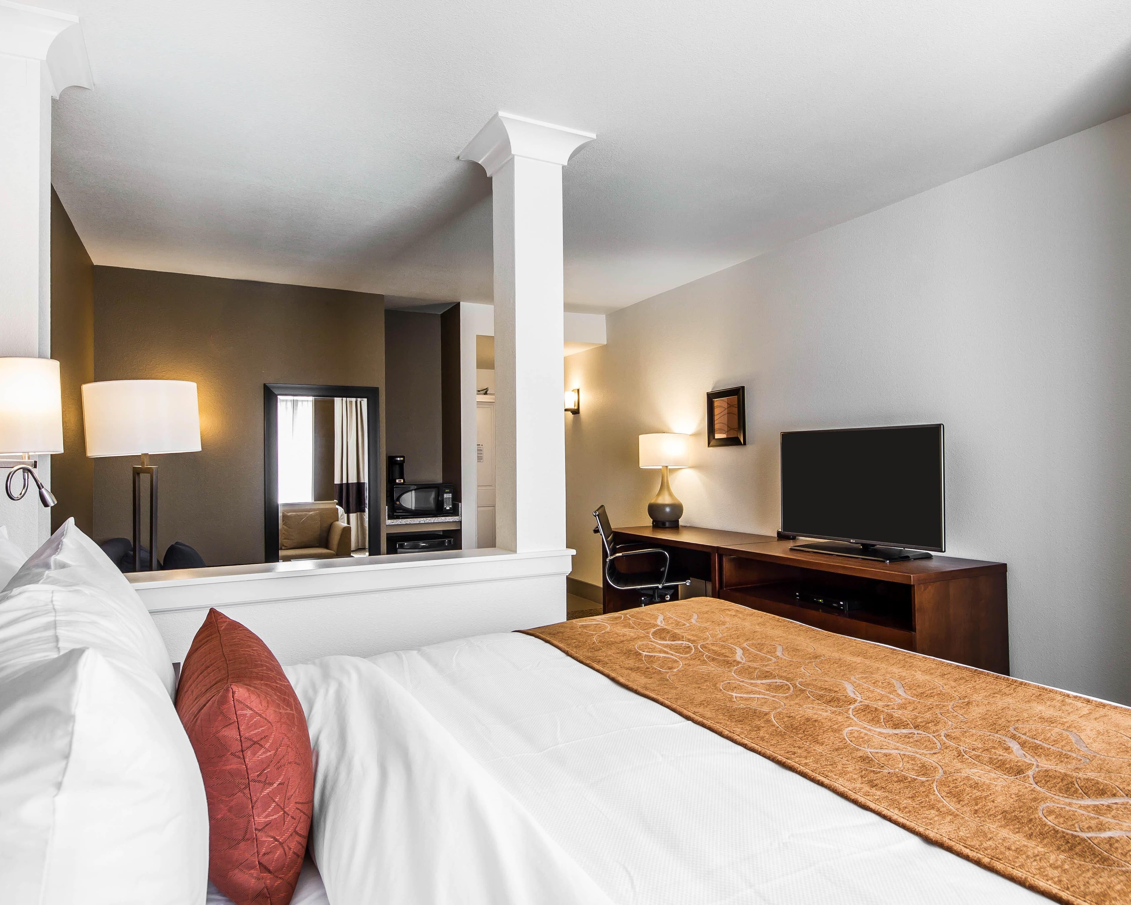 Comfort Suites Woodland - Sacramento Airport — 9