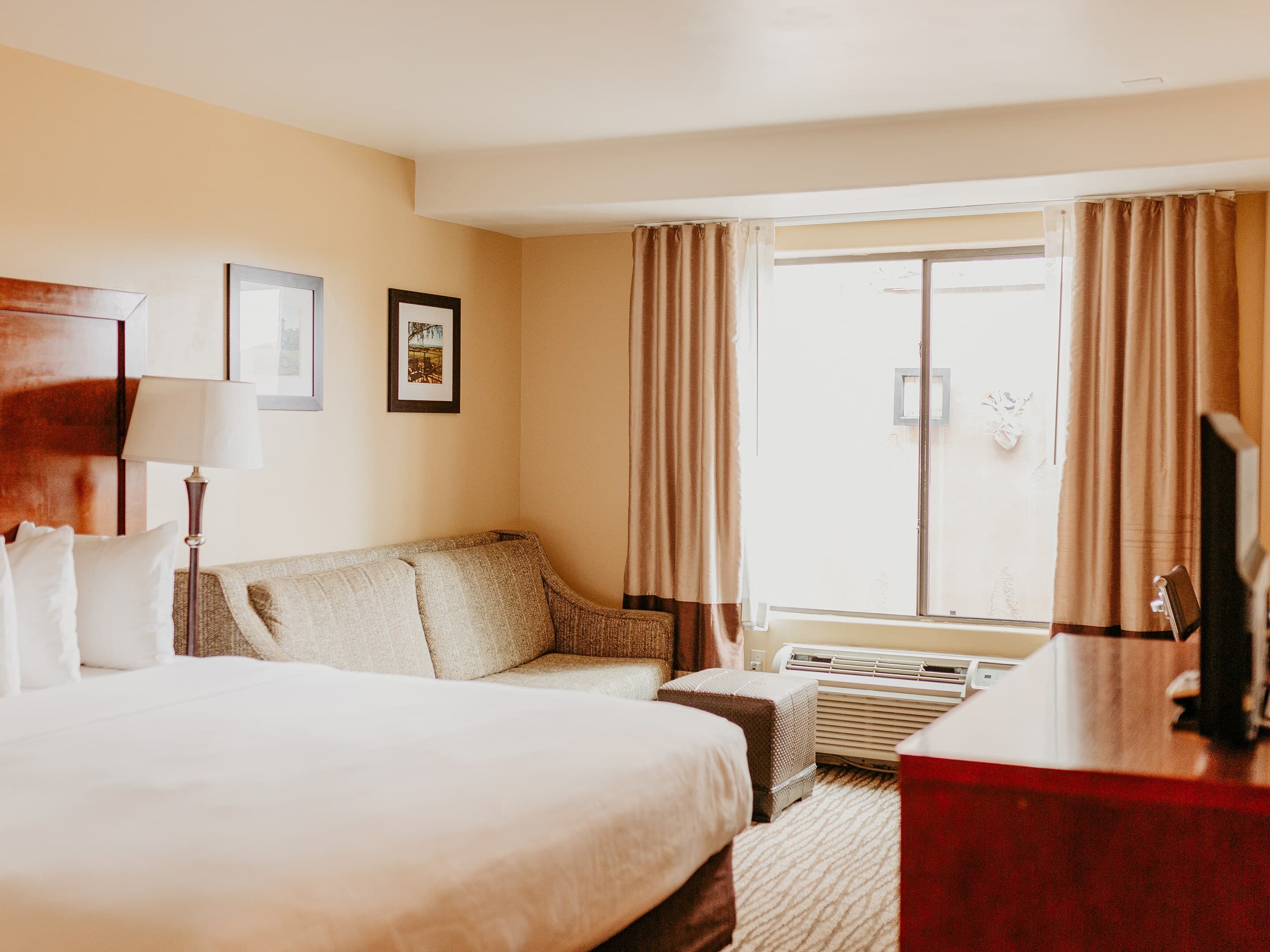 Comfort Inn Pomona near Fairplex — 24