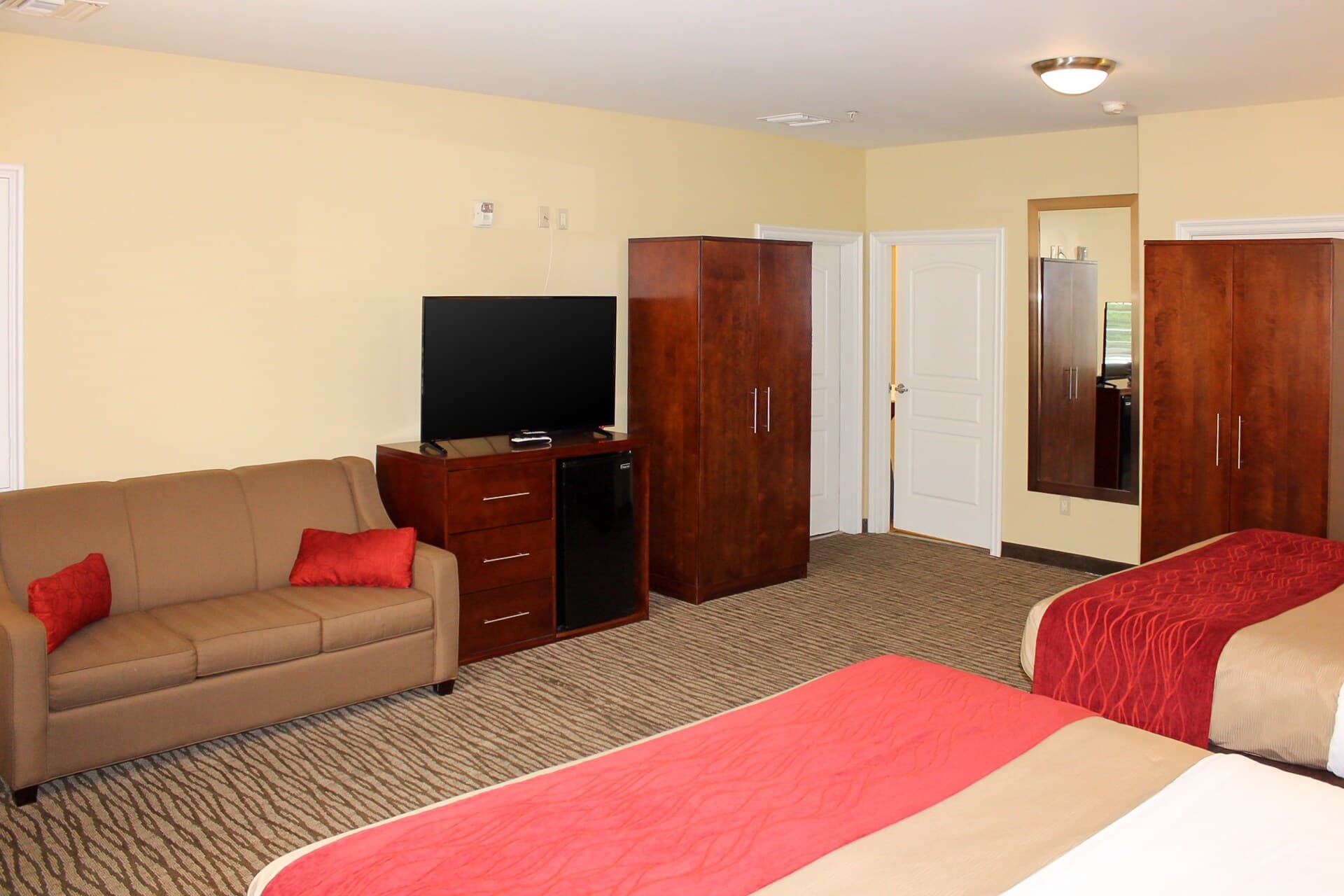 Comfort Inn Pomona near Fairplex — 40