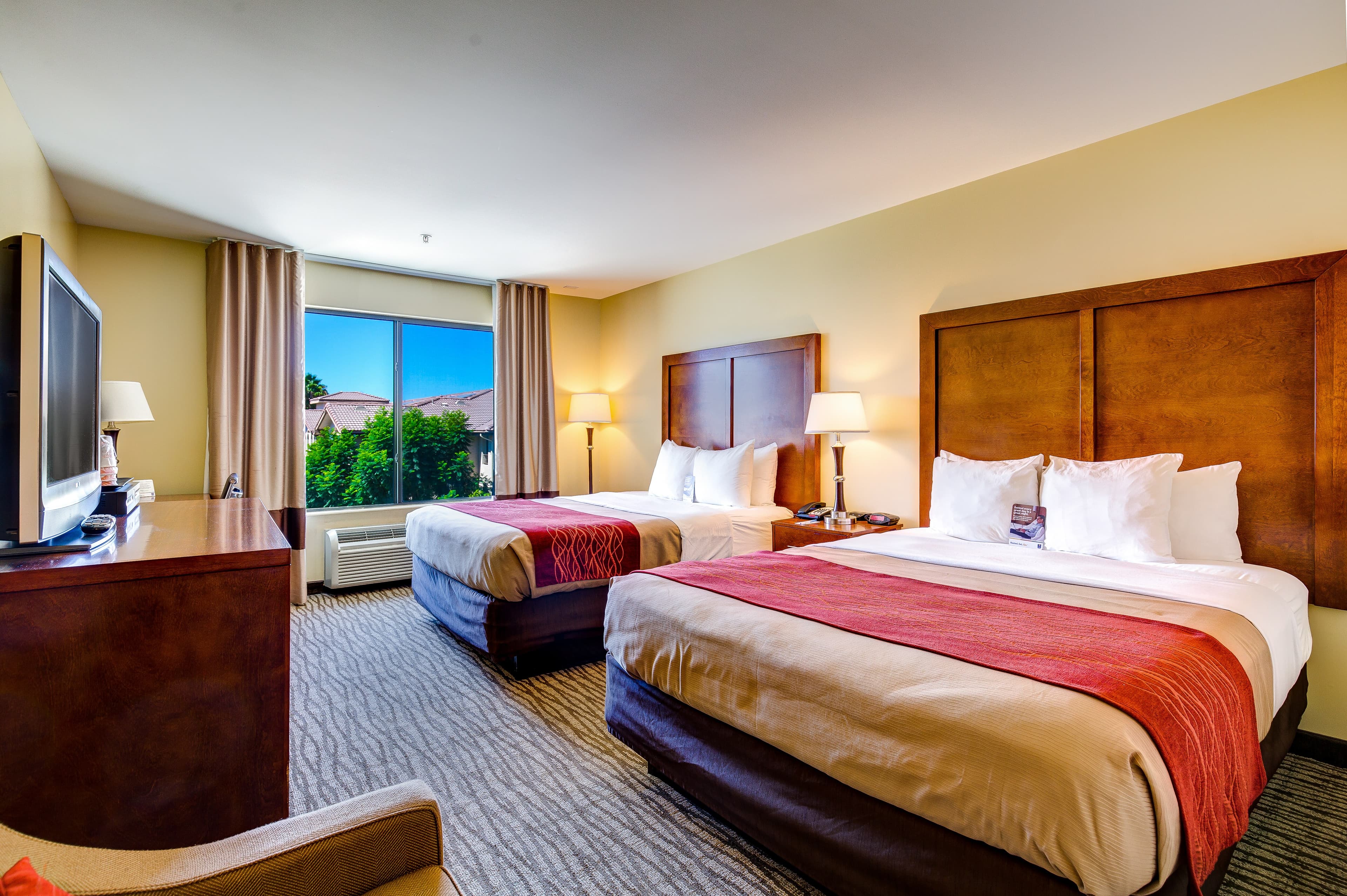 Comfort Inn Pomona near Fairplex - Image 5