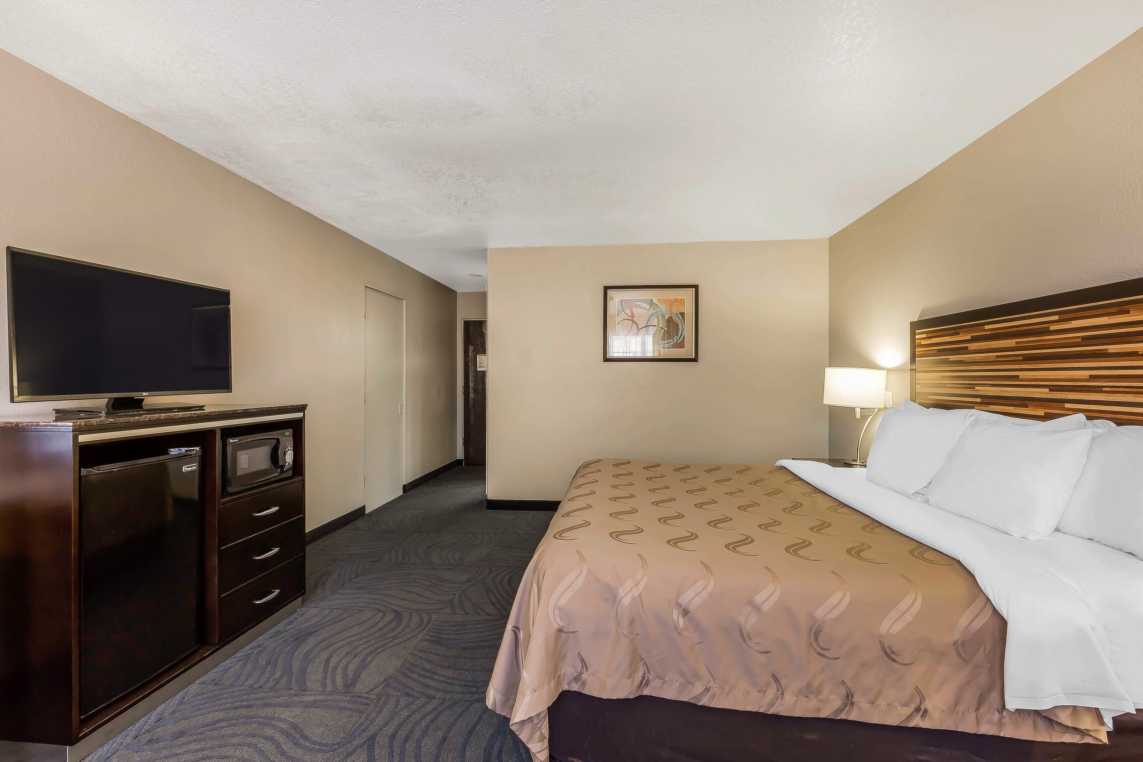 Quality Inn Fallbrook I-15 - Image 3