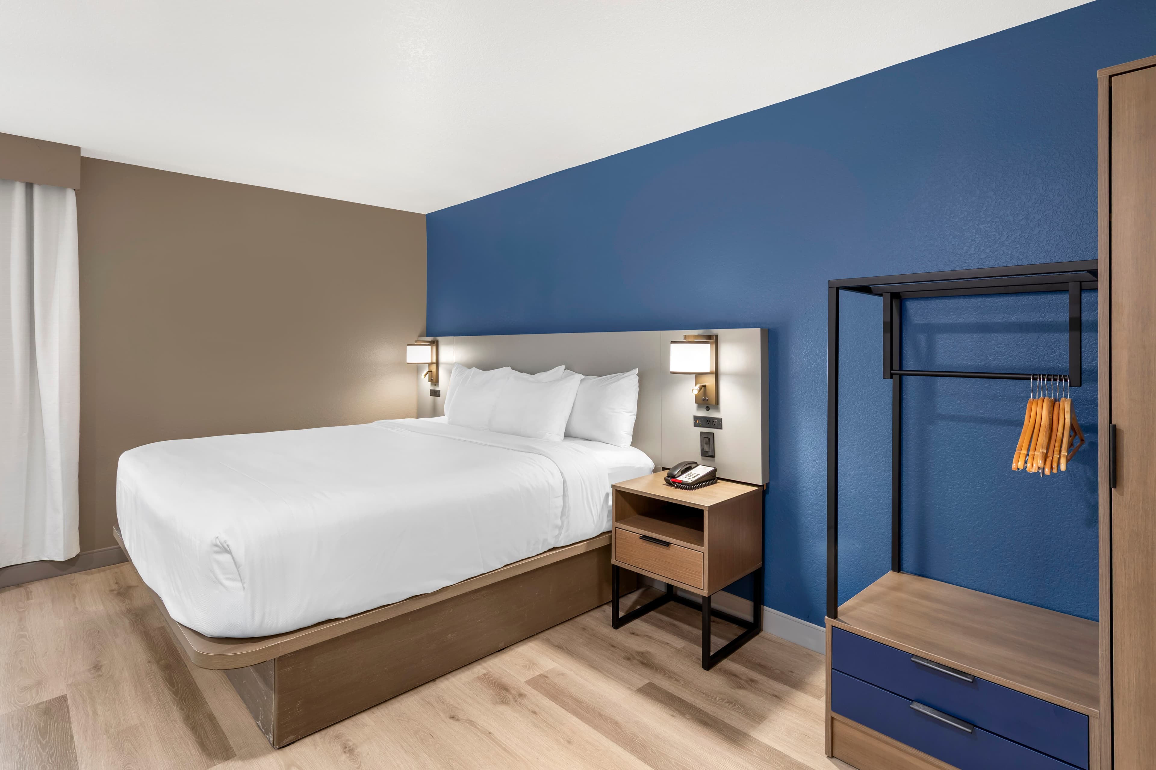 Comfort Inn Fontana — 19