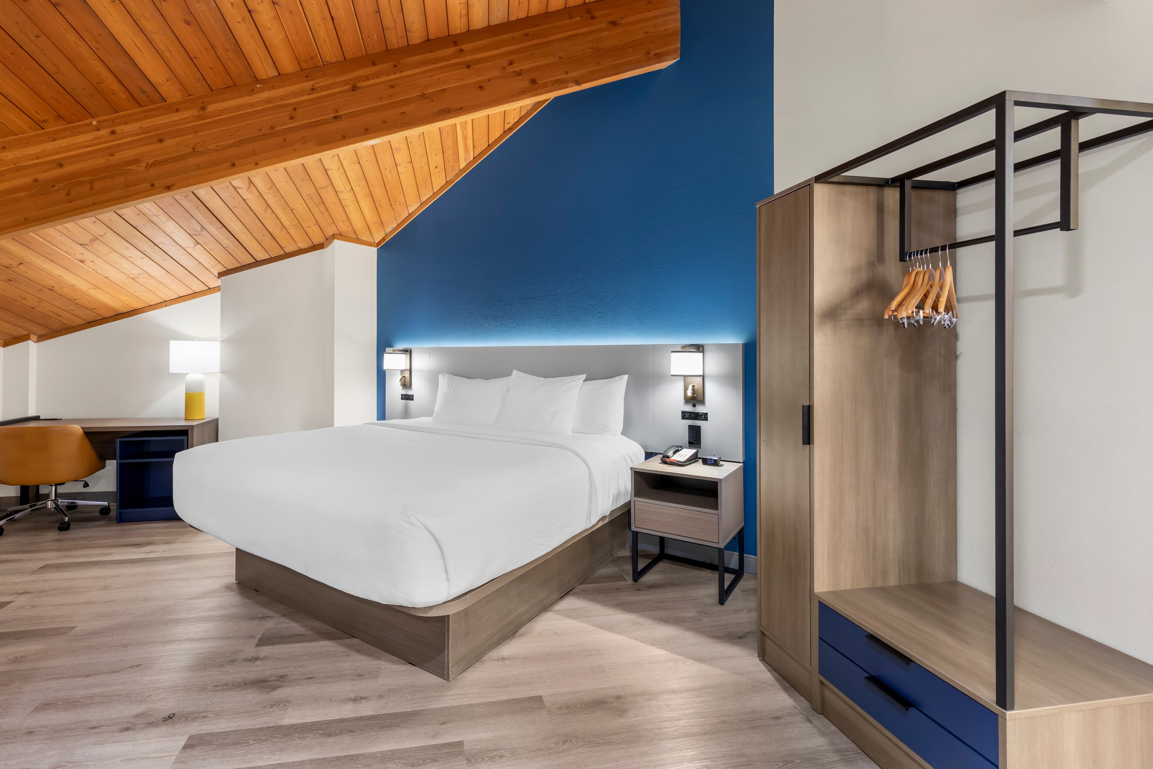 Comfort Inn Fontana — 27