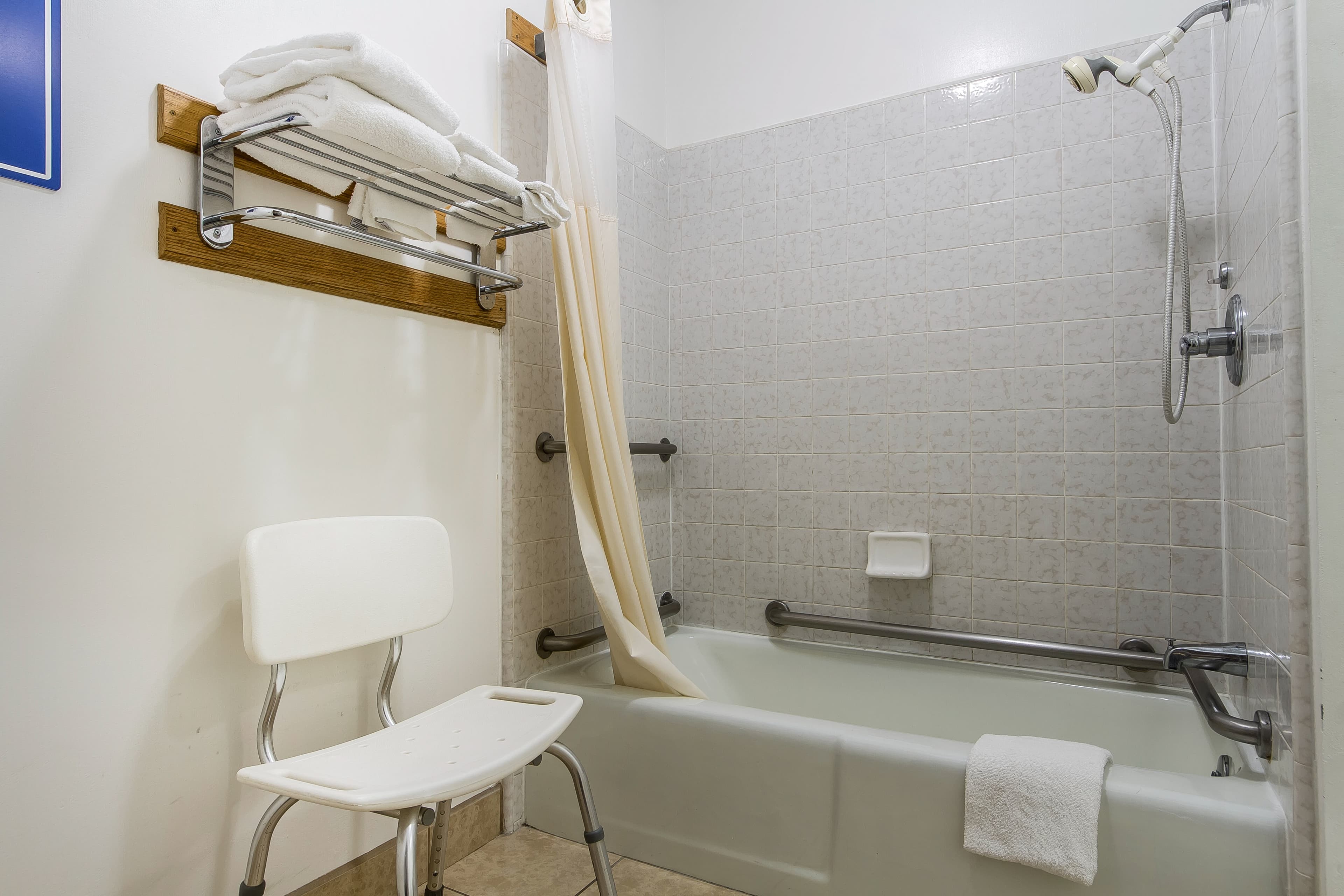 Quality Inn & Suites Gilroy — 6