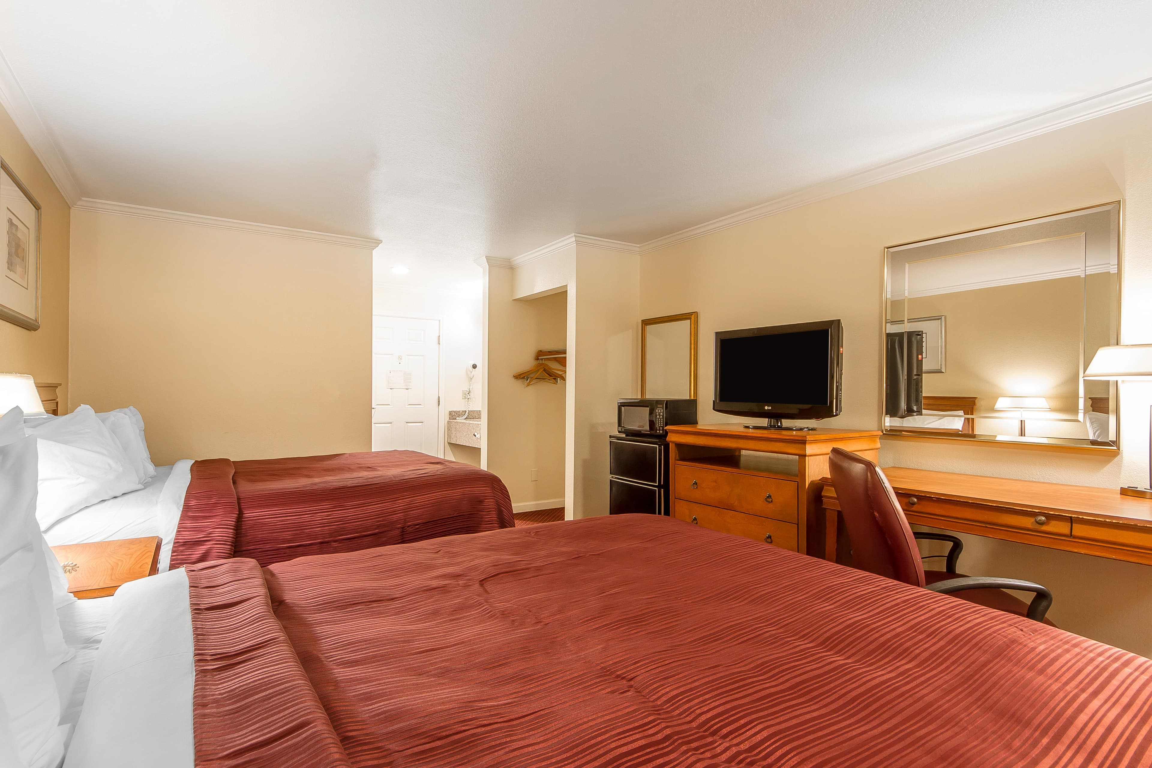 Quality Inn & Suites Gilroy — 15