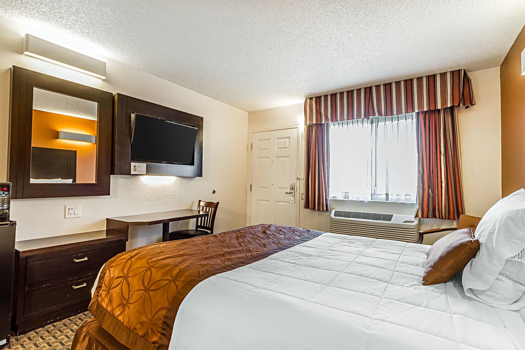 Rodeway Inn Wine Country - Image 3