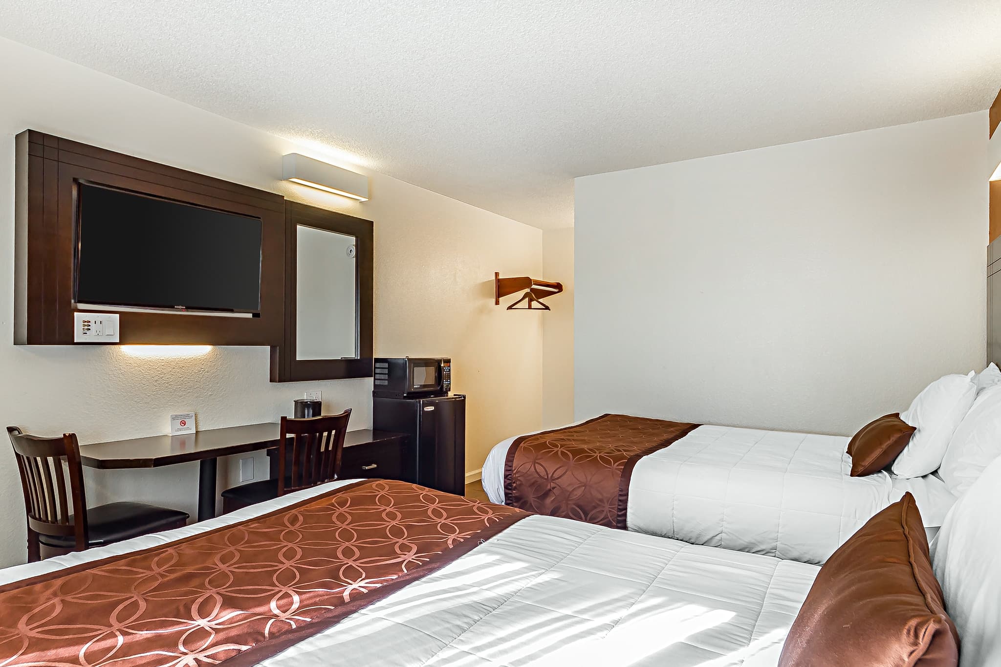 Rodeway Inn Wine Country — 7