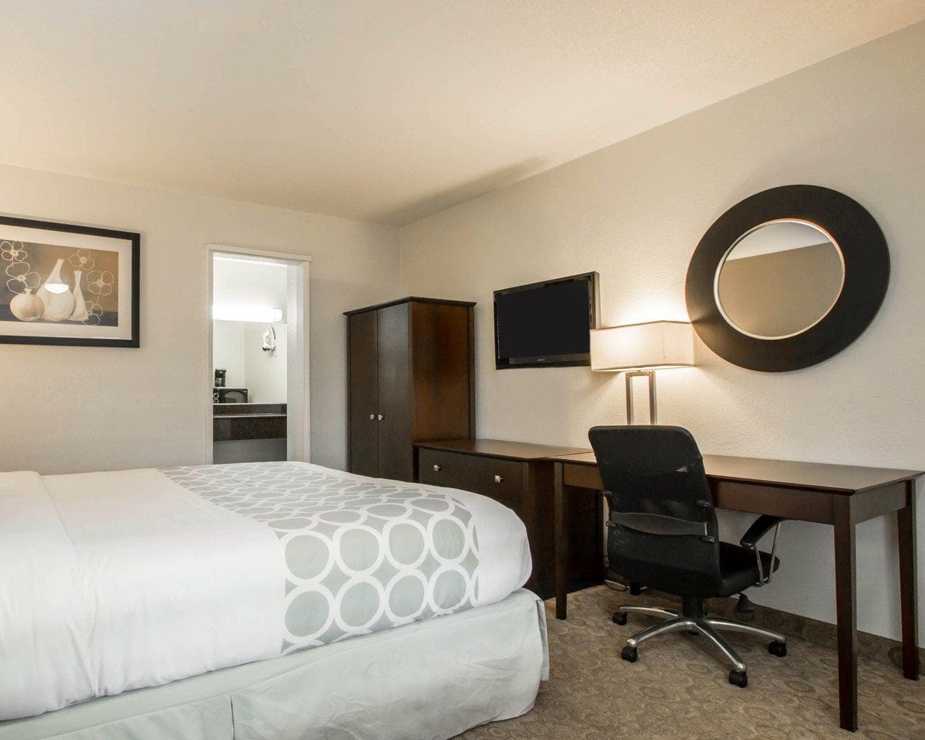 Rodeway Inn Convention Center - Image 5