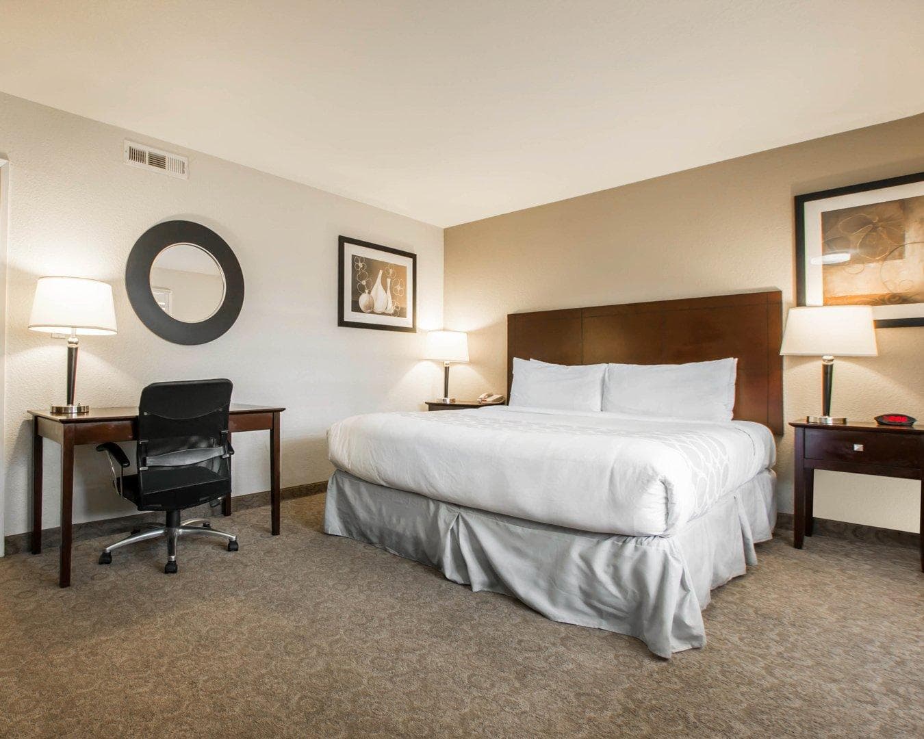 Rodeway Inn Convention Center - Image 1