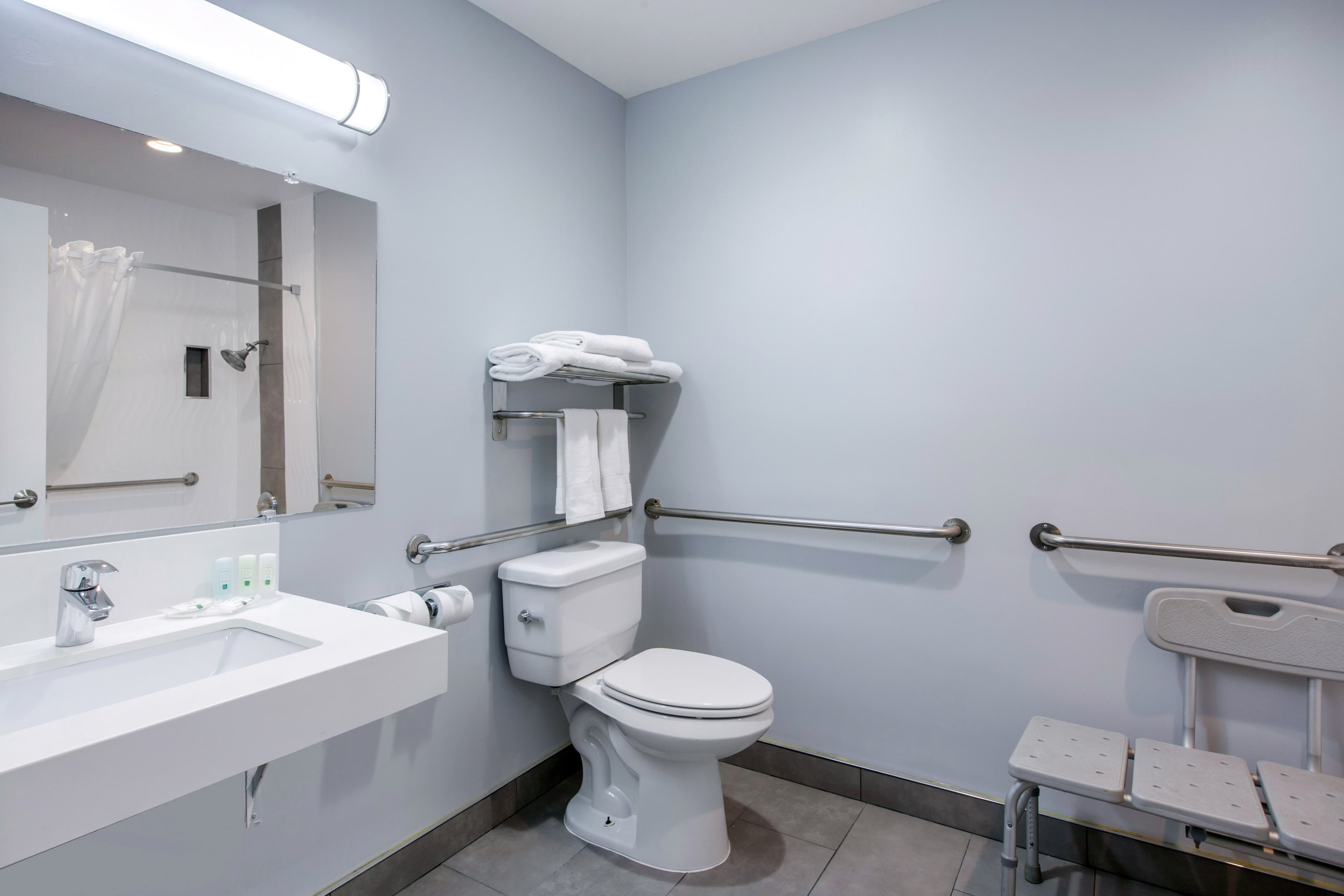 Quality Inn Near Hollywood Walk of Fame — 6