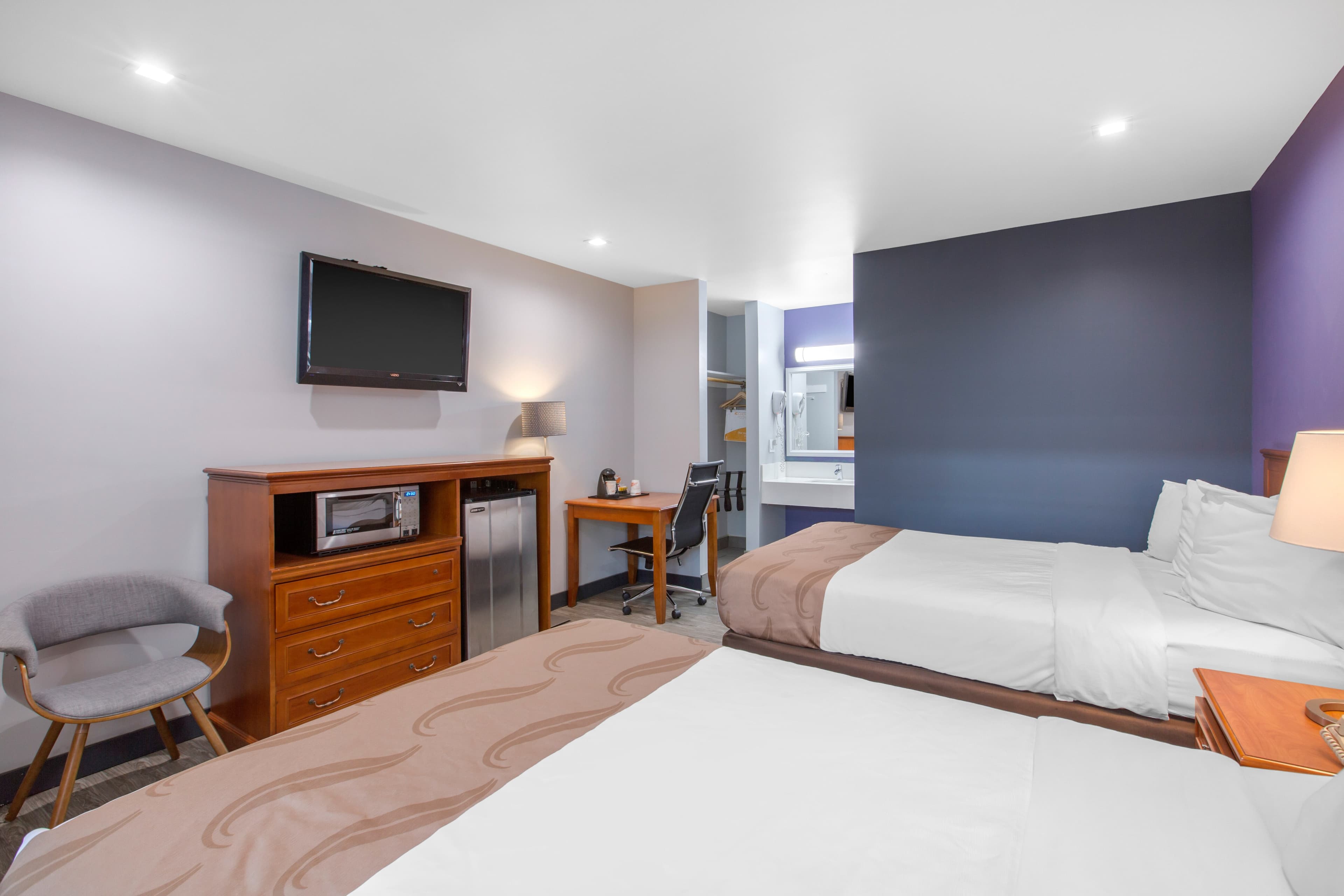 Quality Inn Near Hollywood Walk of Fame — 8