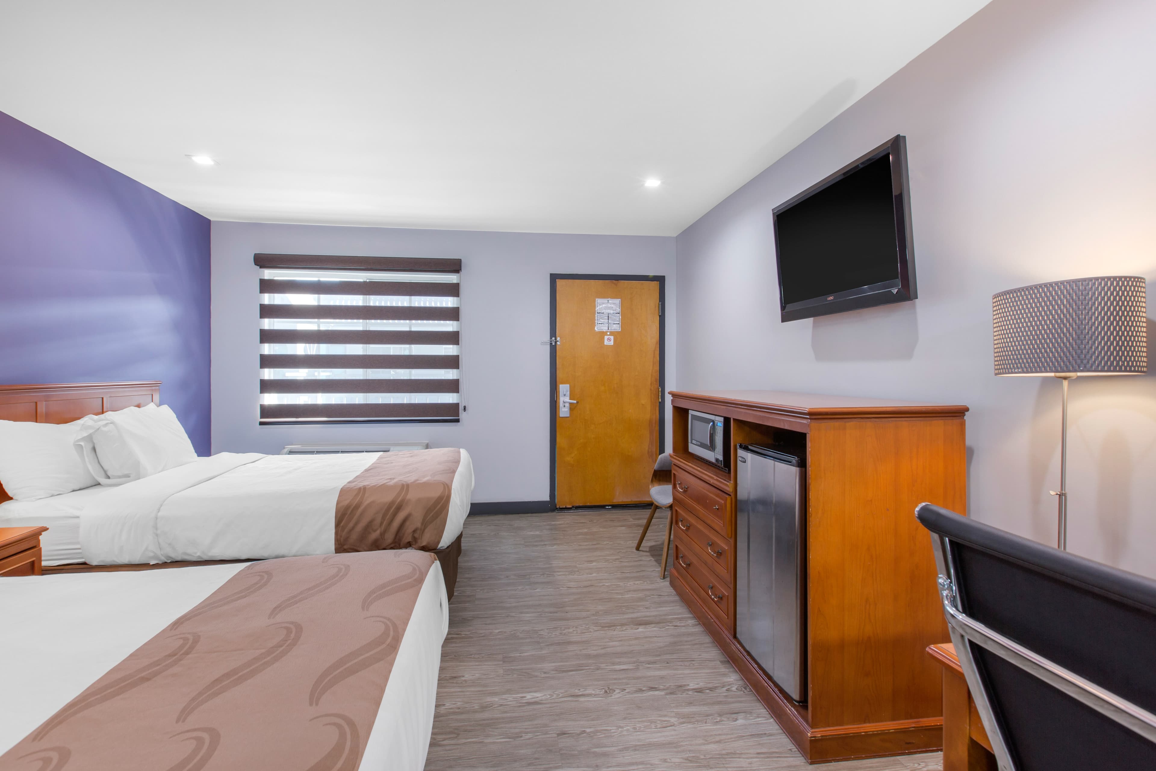 Quality Inn Near Hollywood Walk of Fame — 10