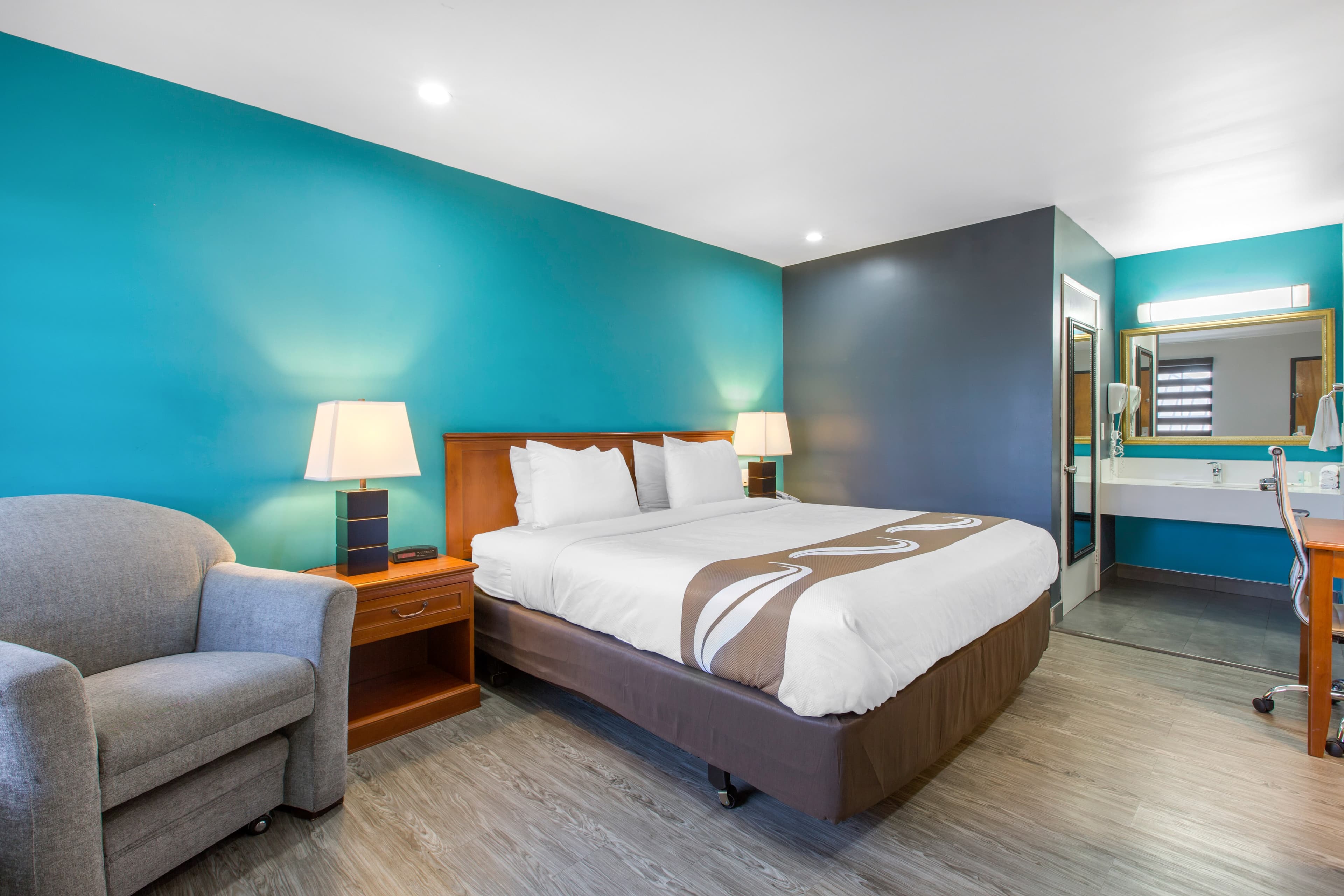 Quality Inn Near Hollywood Walk of Fame — 12