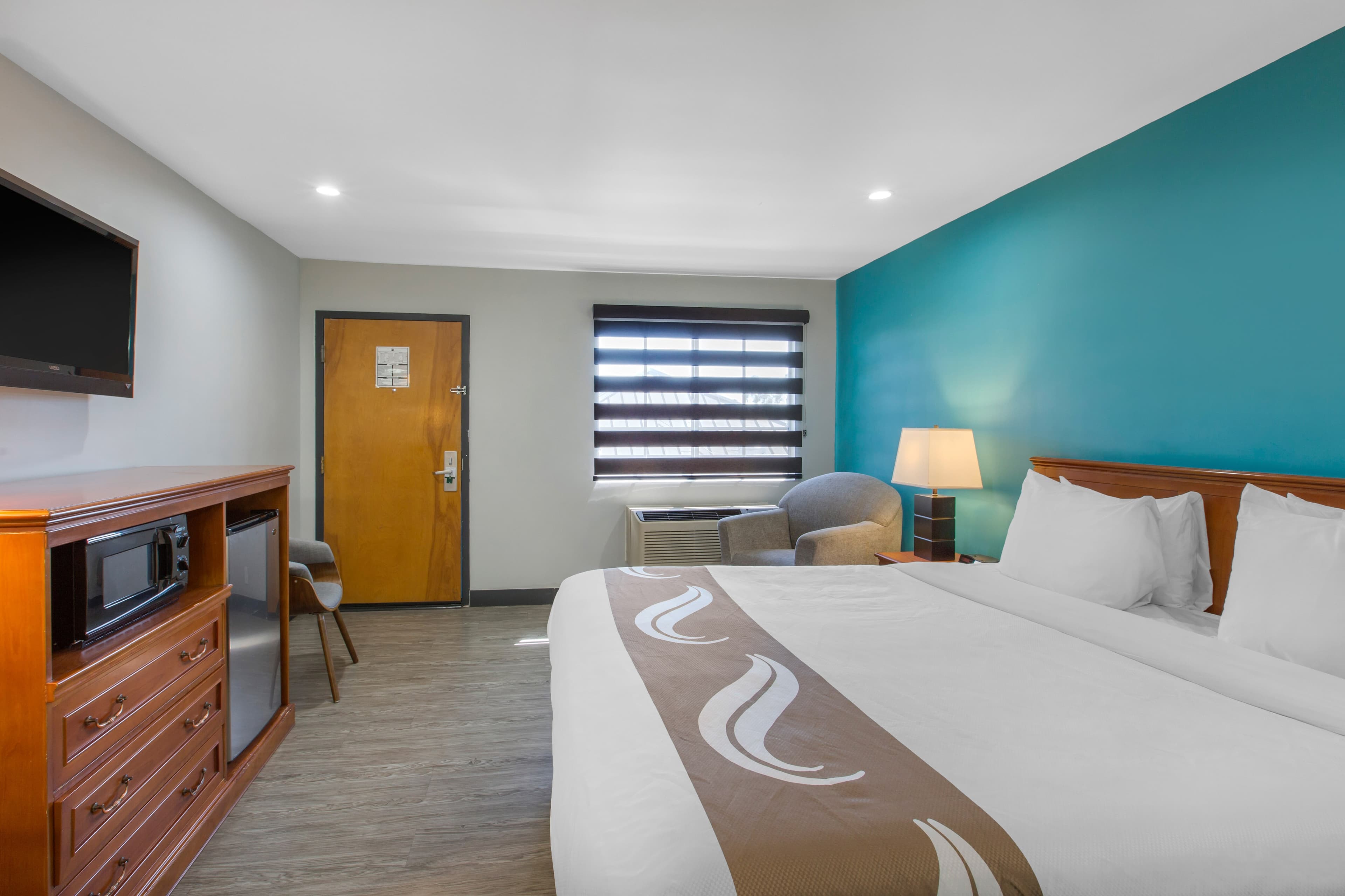 Quality Inn Near Hollywood Walk of Fame — 15