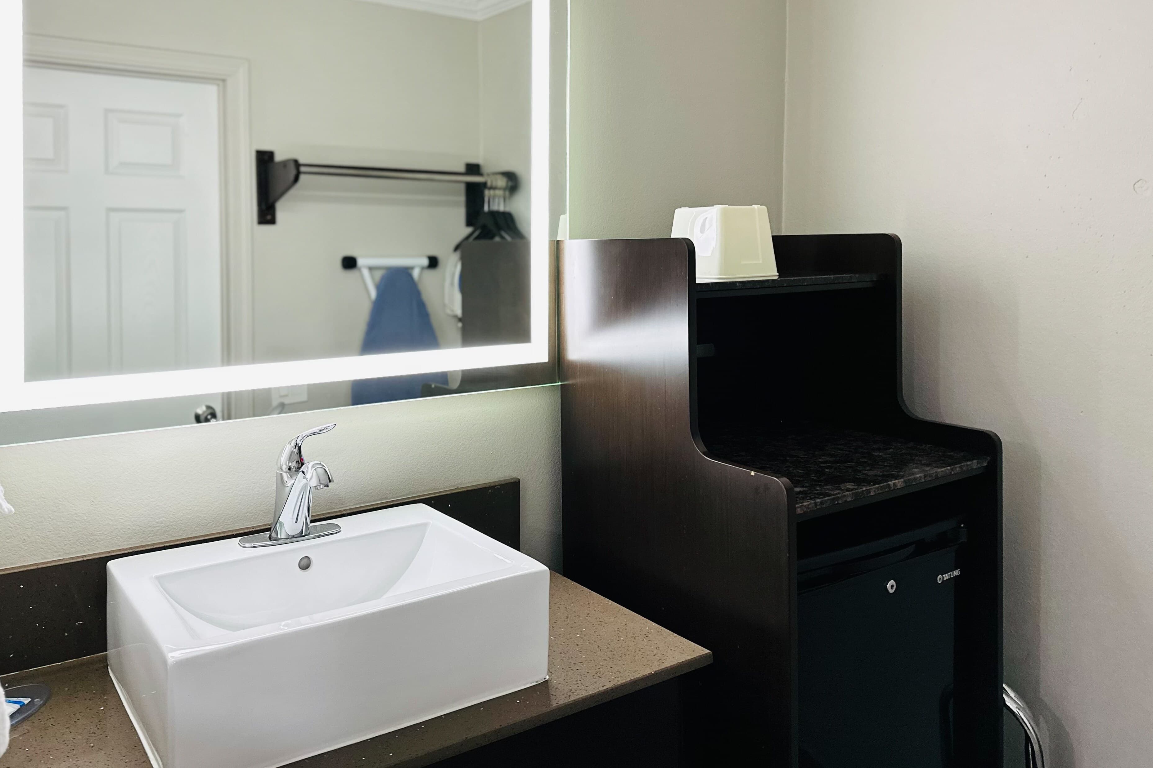 Rodeway Inn Lemon Grove San Diego East - Image 3