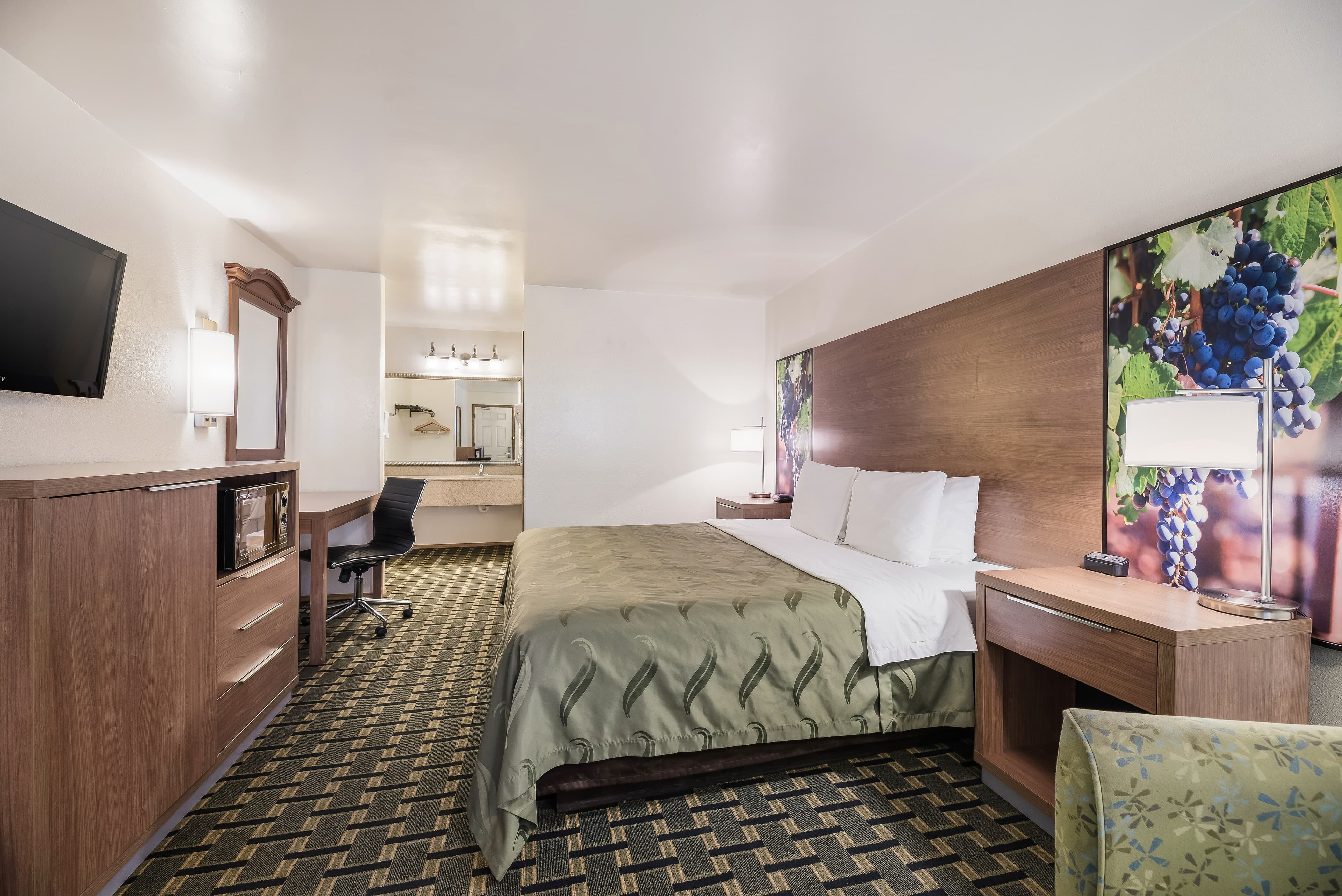 Quality Inn Near Fort Hunter Liggett - Image 1