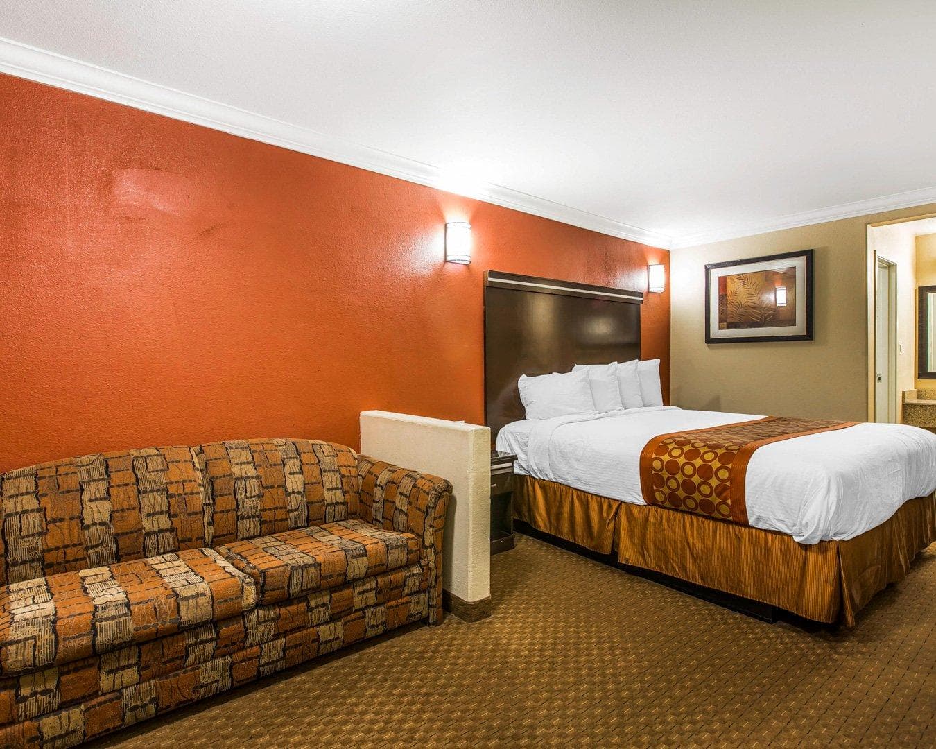 Rodeway Inn & Suites Corona — 21