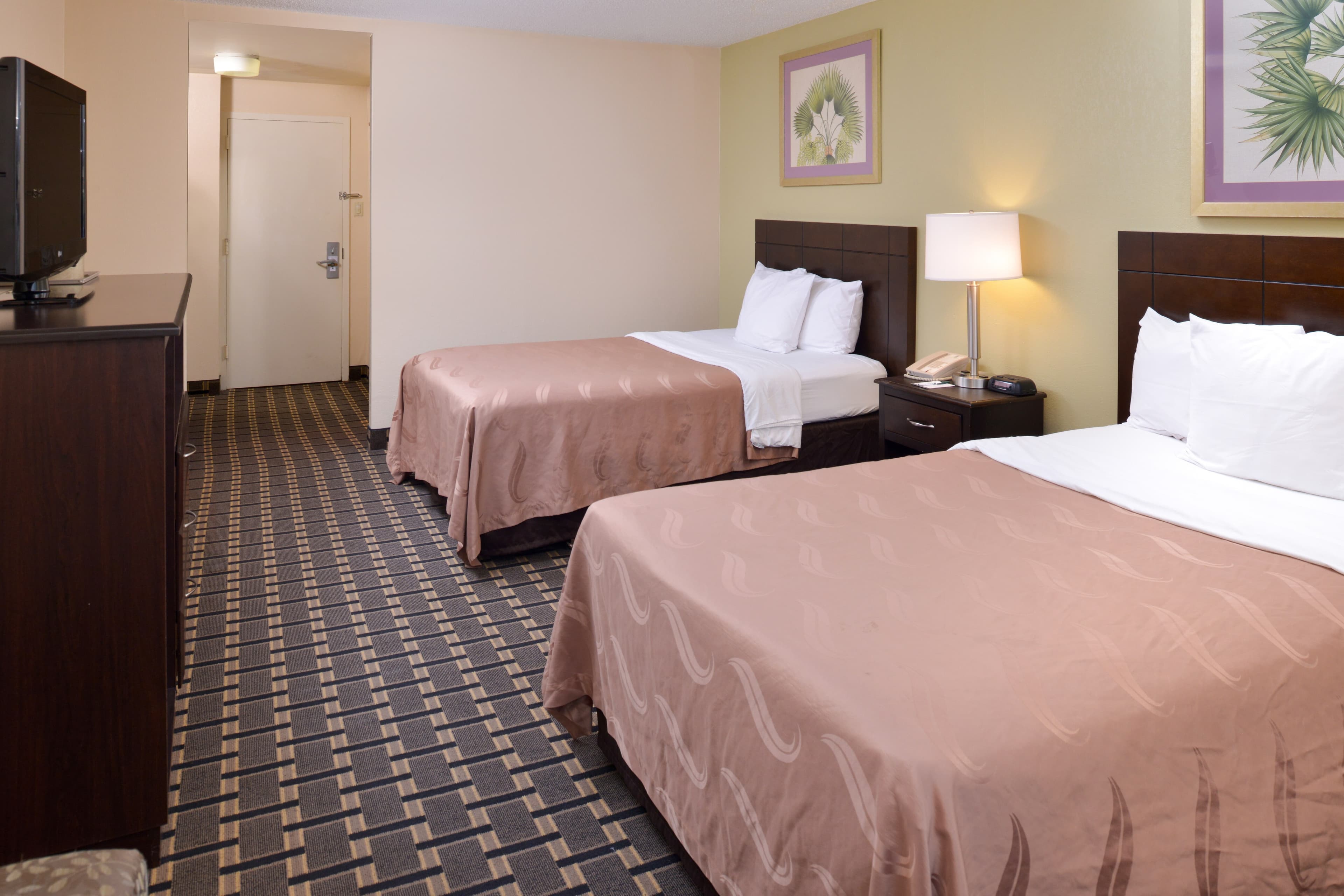 Quality Inn & Suites Montebello - Los Angeles — 9