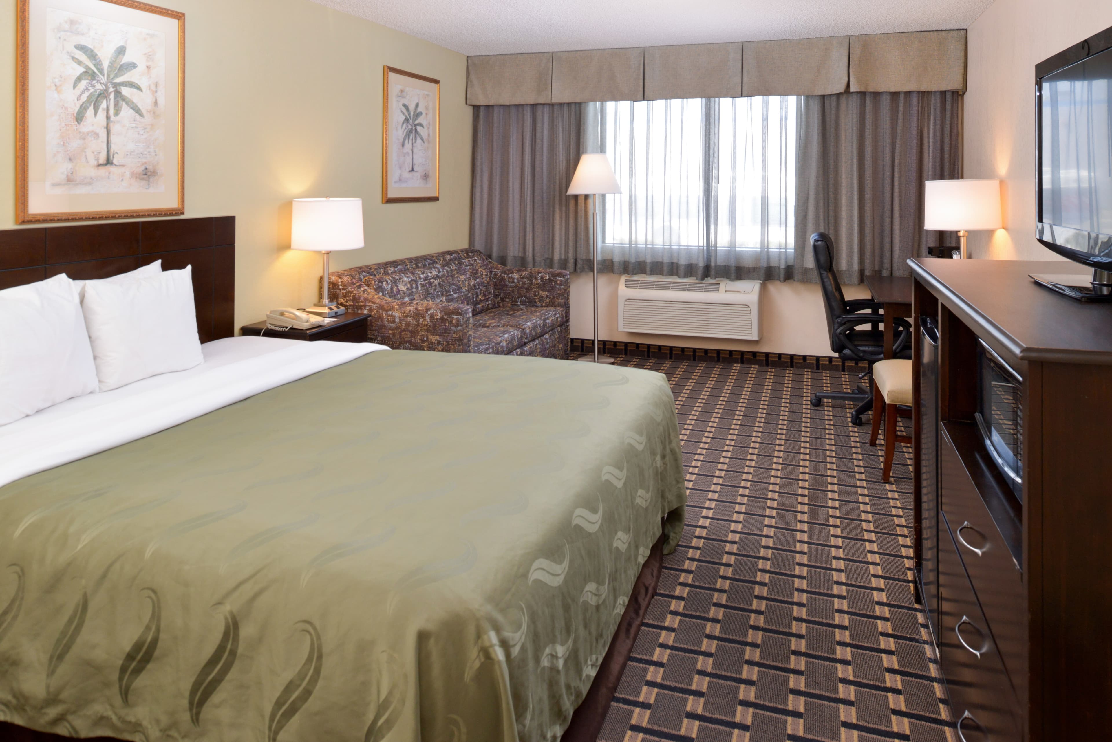 Quality Inn & Suites Montebello - Los Angeles - Image 2