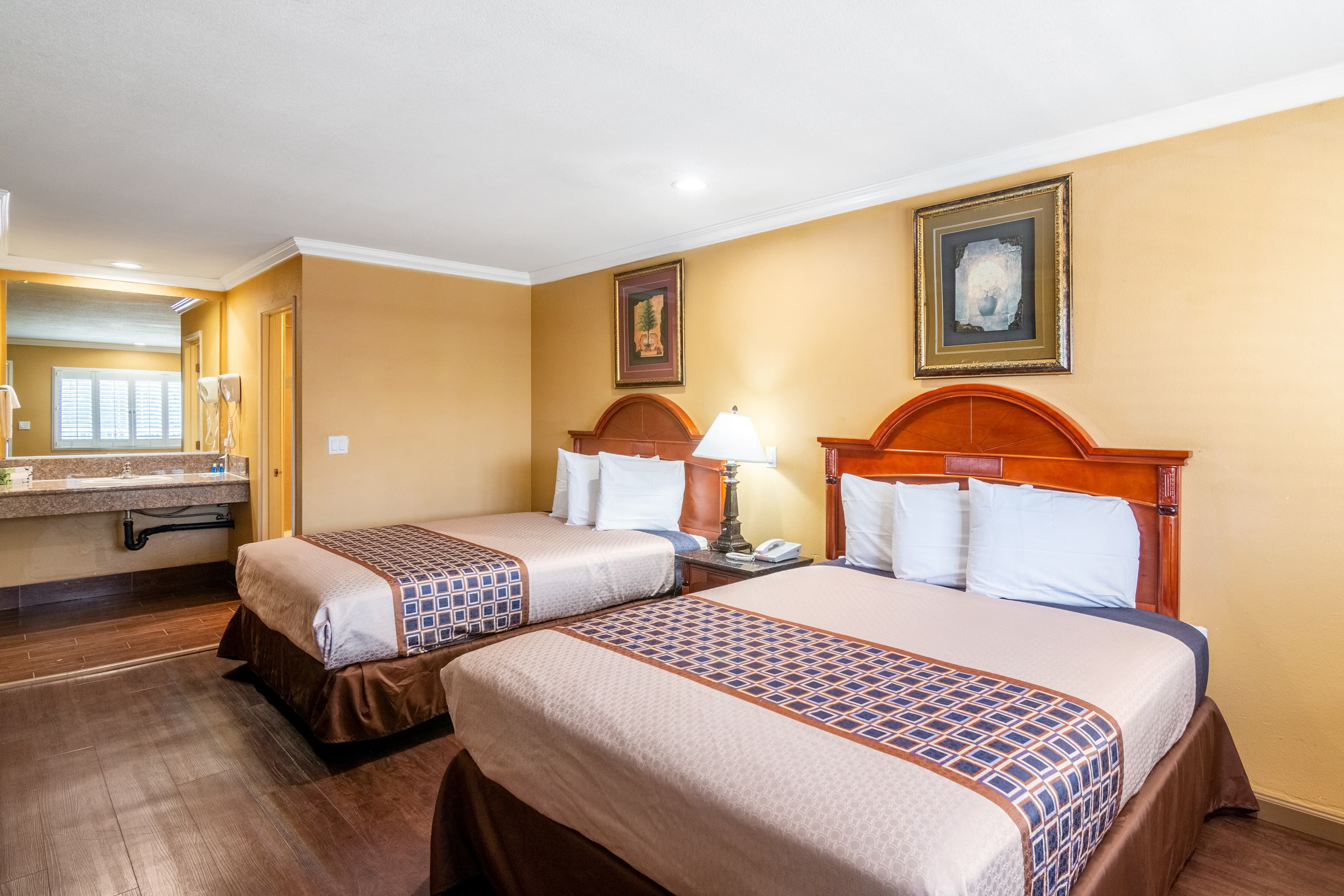 Rodeway Inn Artesia Cerritos — 14