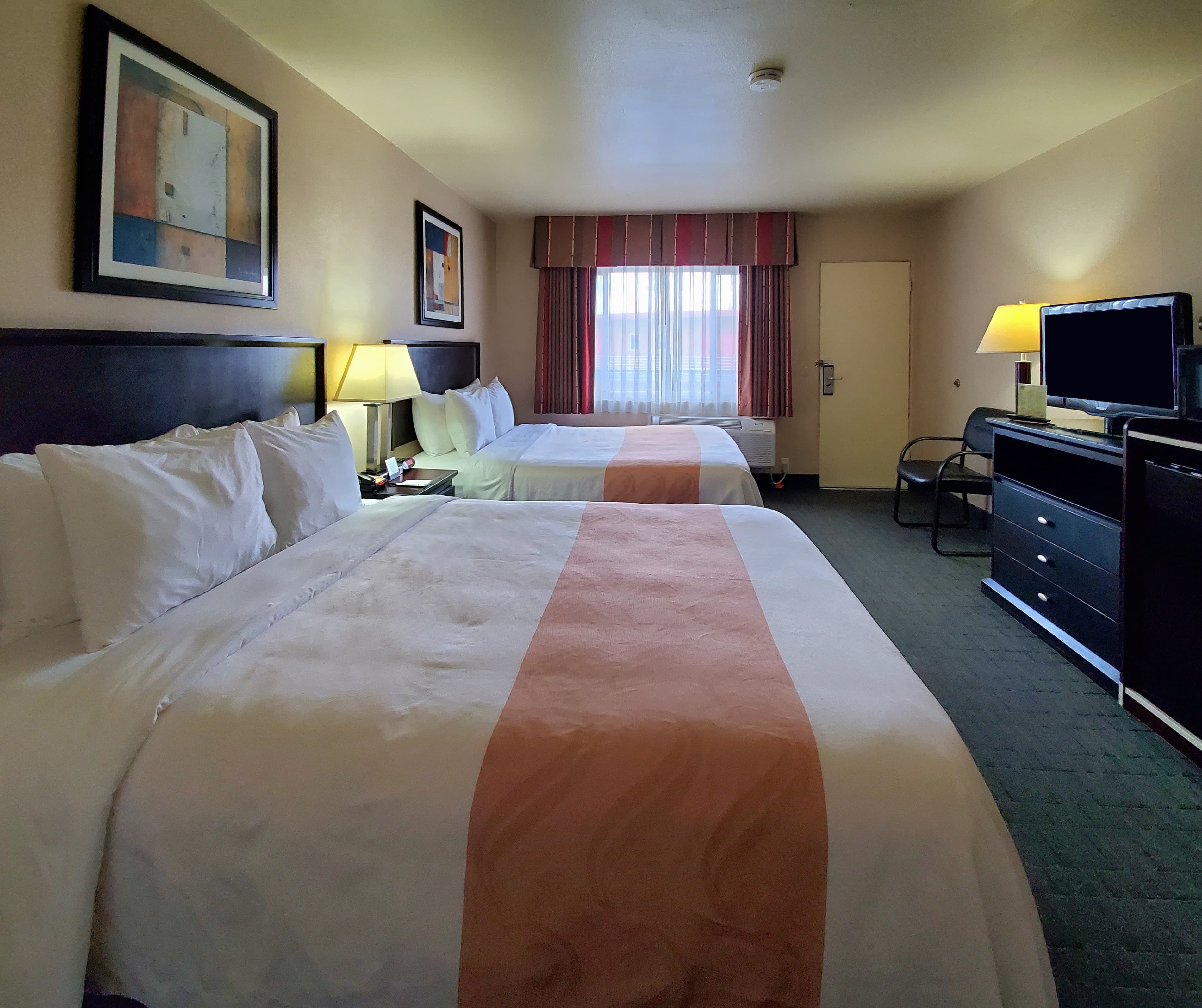Quality Inn & Suites Anaheim at the Park — 8