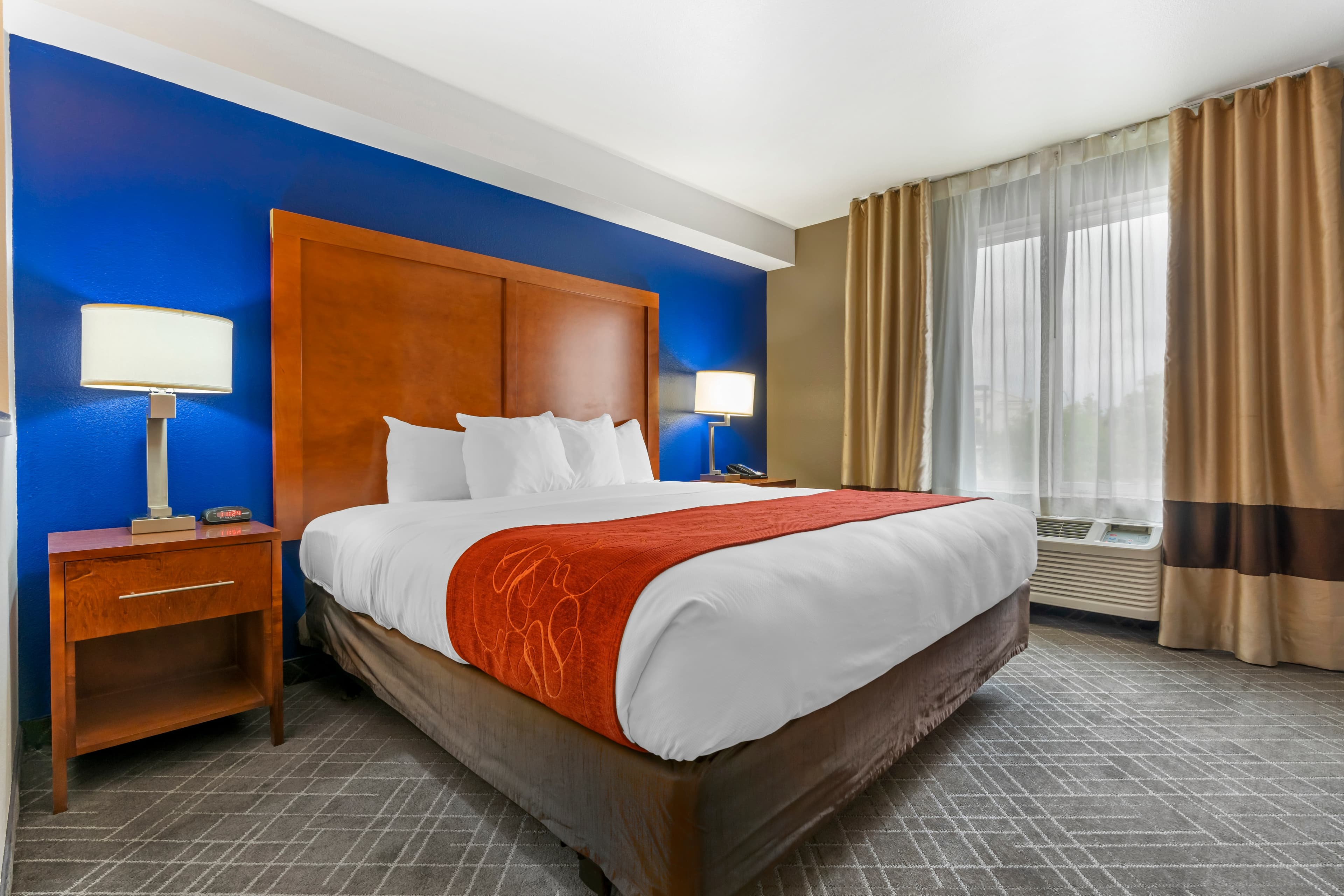 Comfort Suites Redding - Shasta Lake — 2