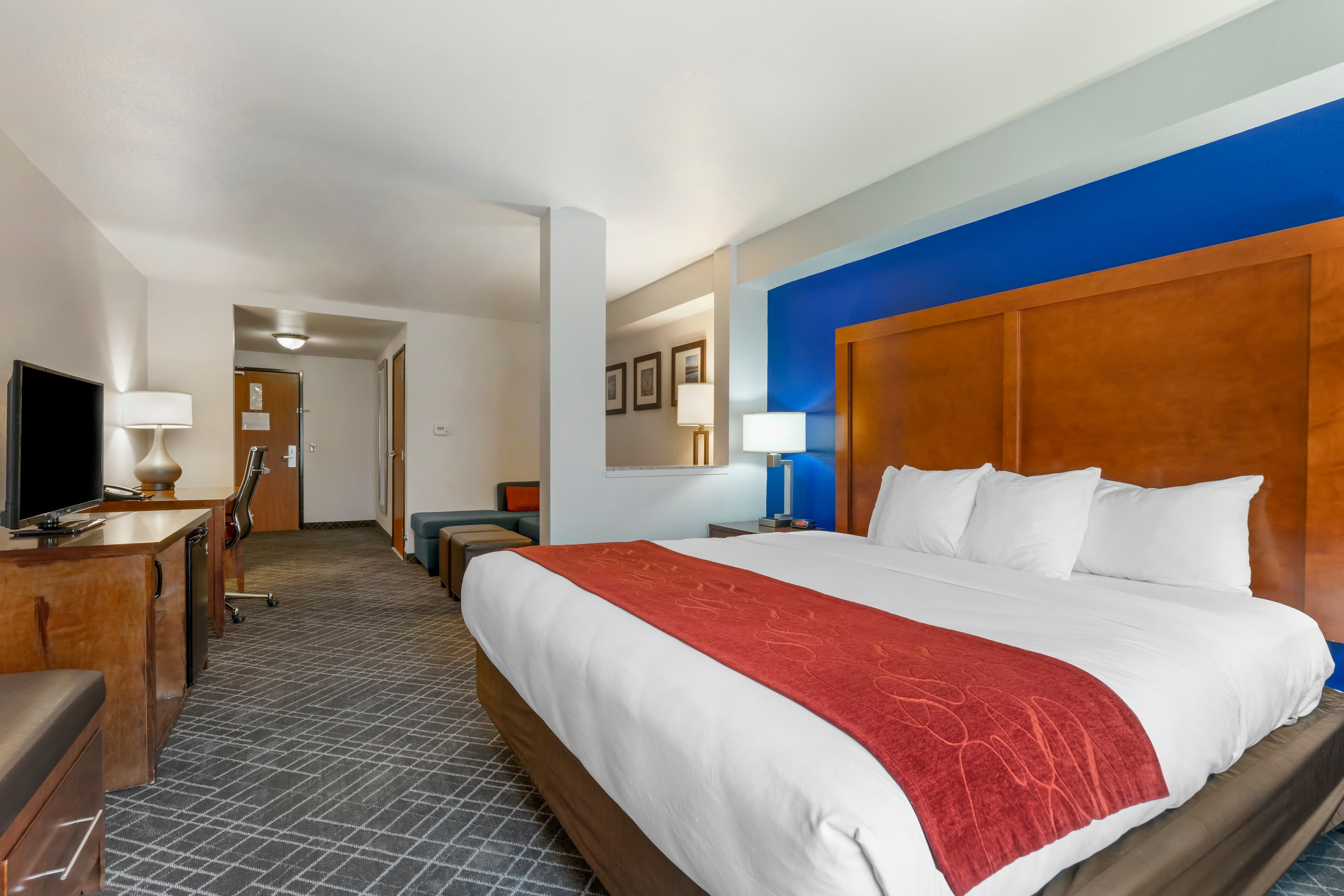 Comfort Suites Redding - Shasta Lake — 3