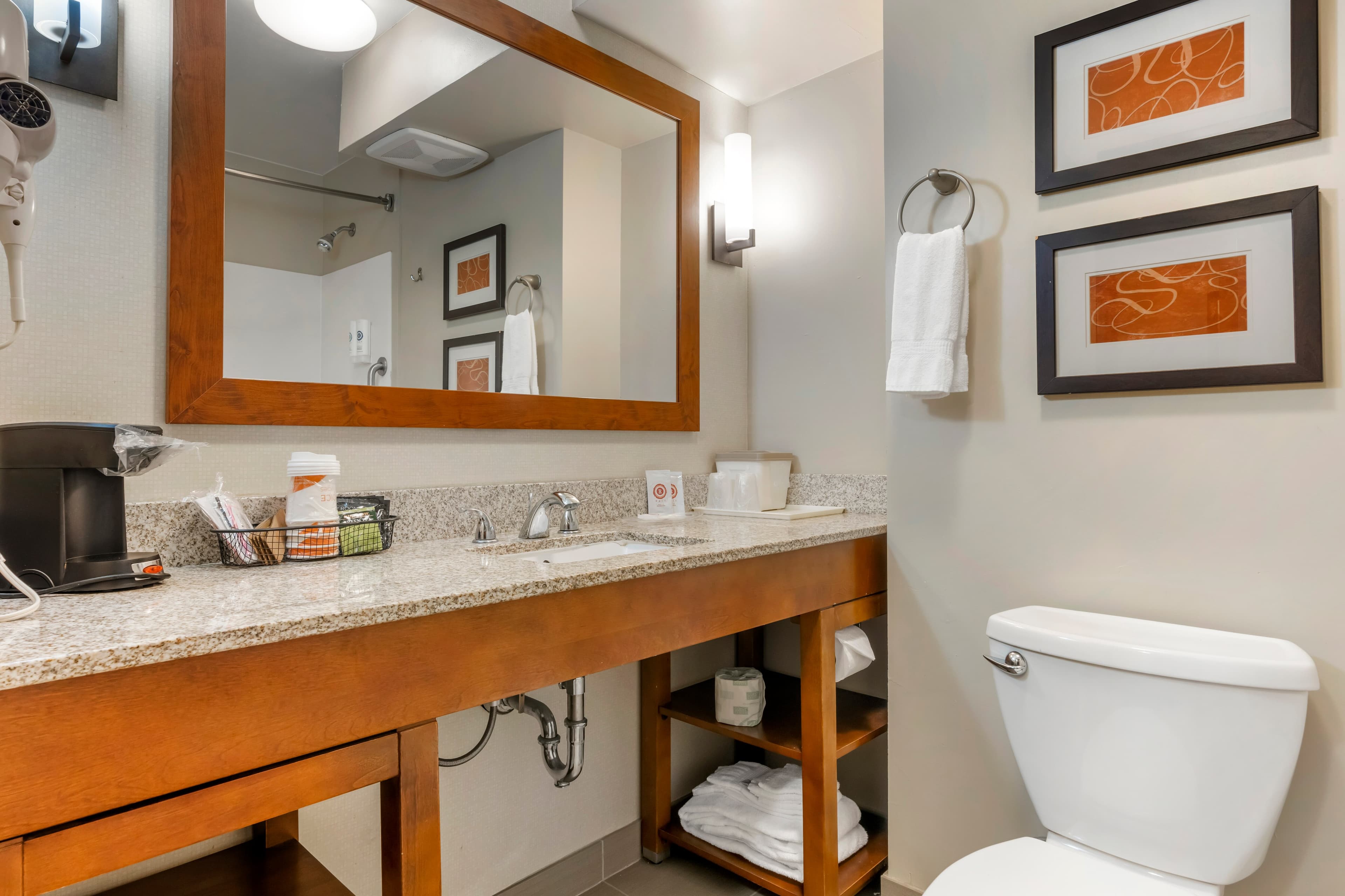 Comfort Suites Redding - Shasta Lake — 17