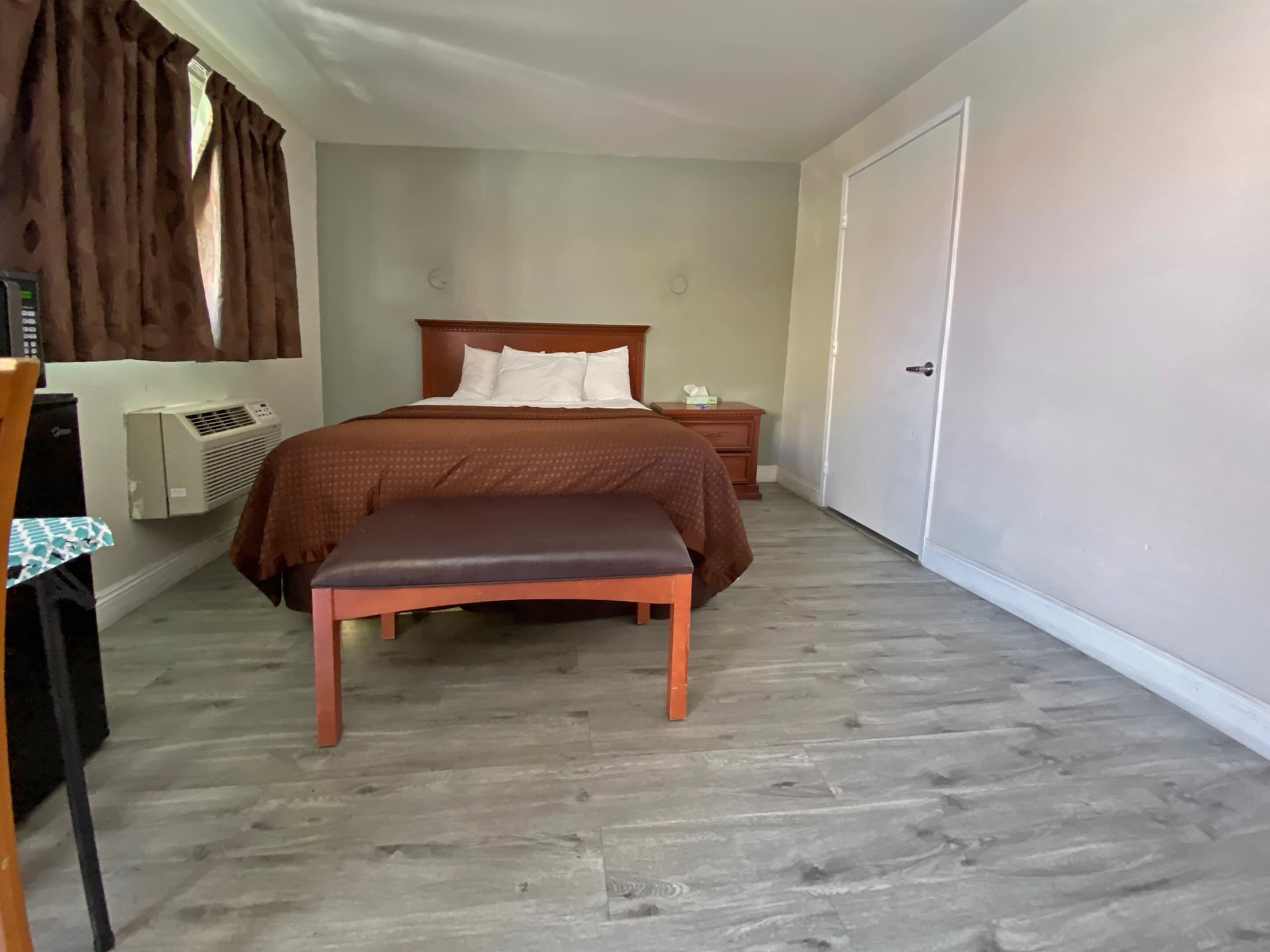 Rodeway Inn Ventura Midtown - Image 2