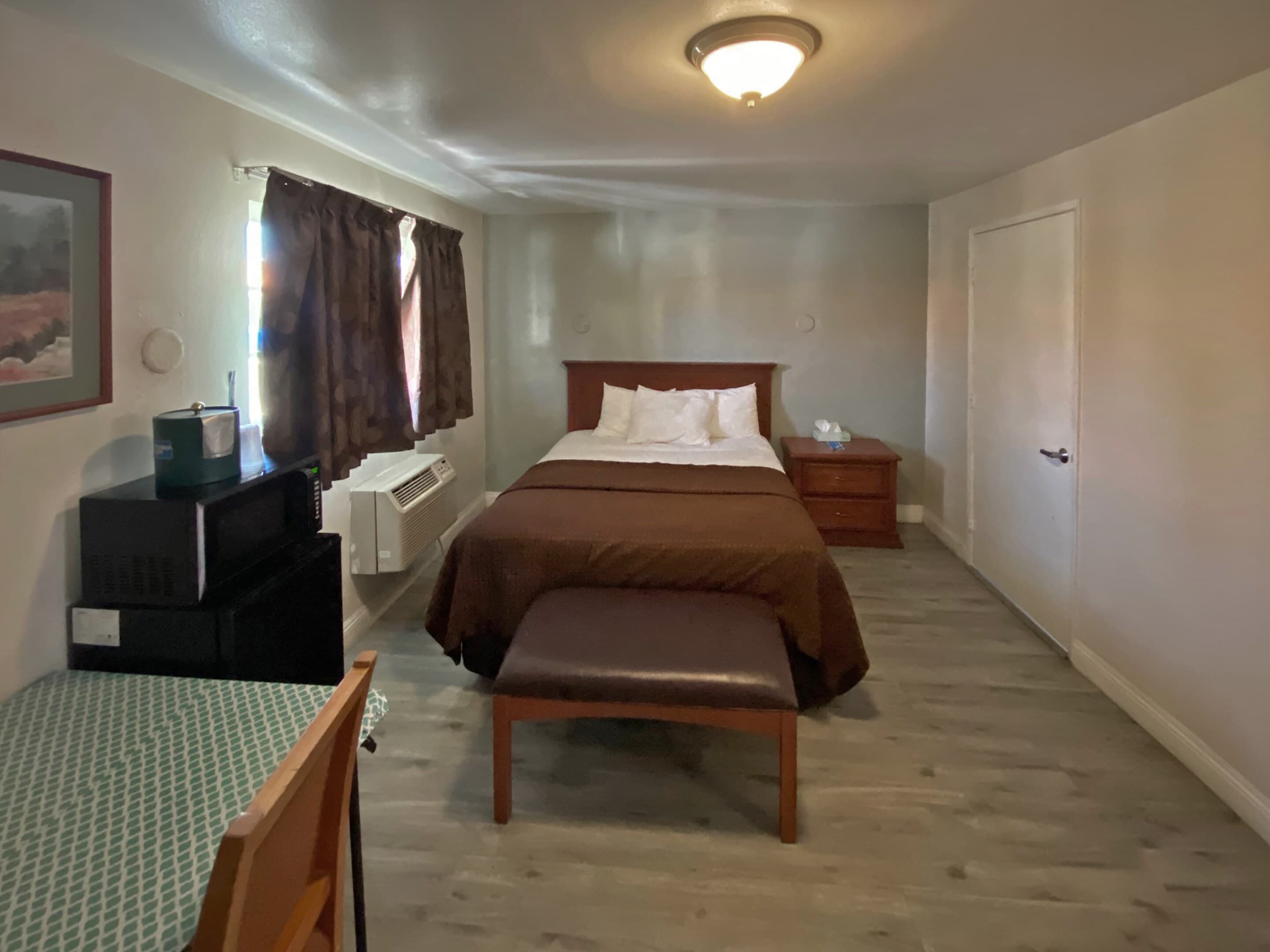 Rodeway Inn Ventura Midtown — 10