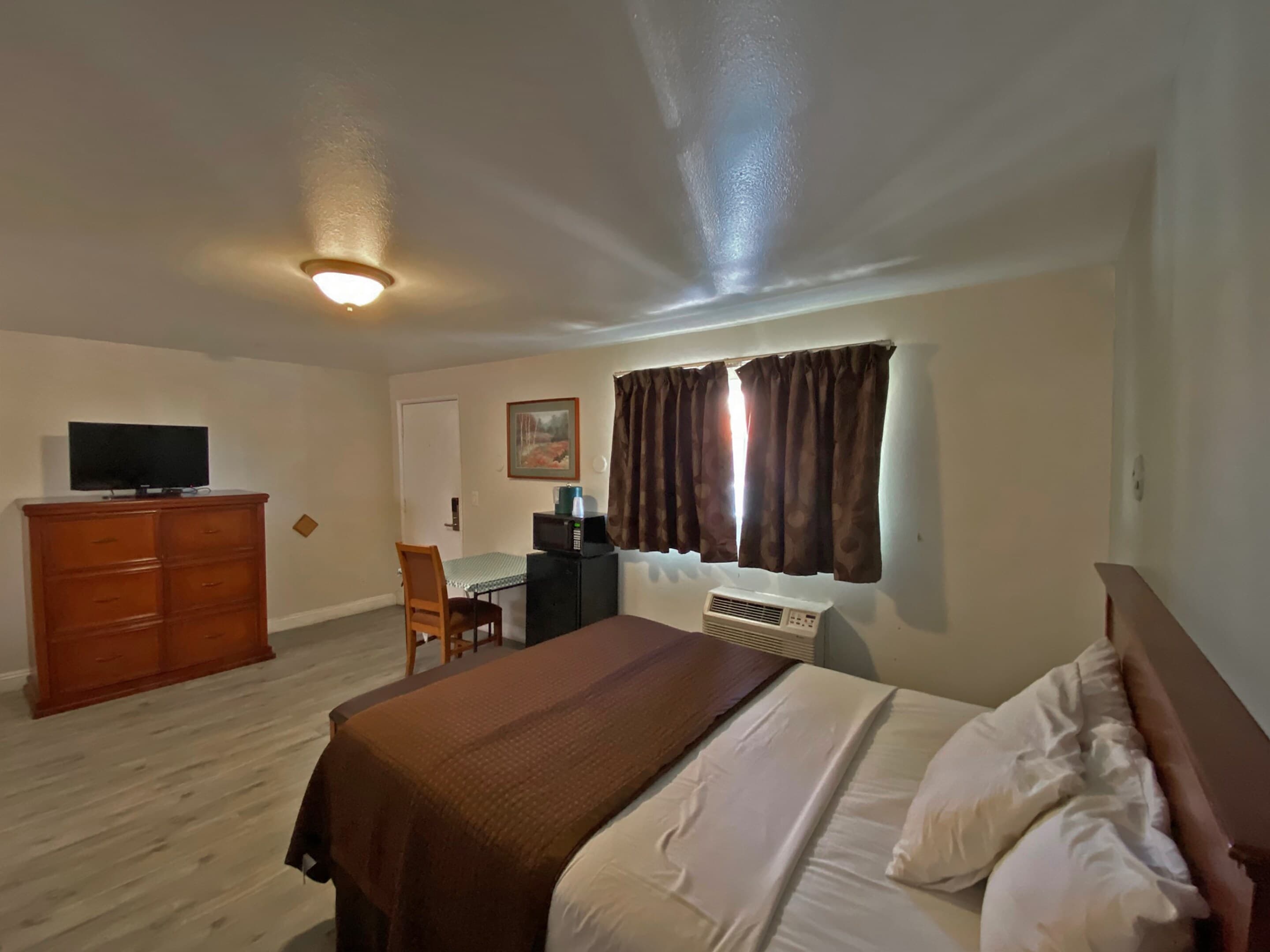 Rodeway Inn Ventura Midtown — 12