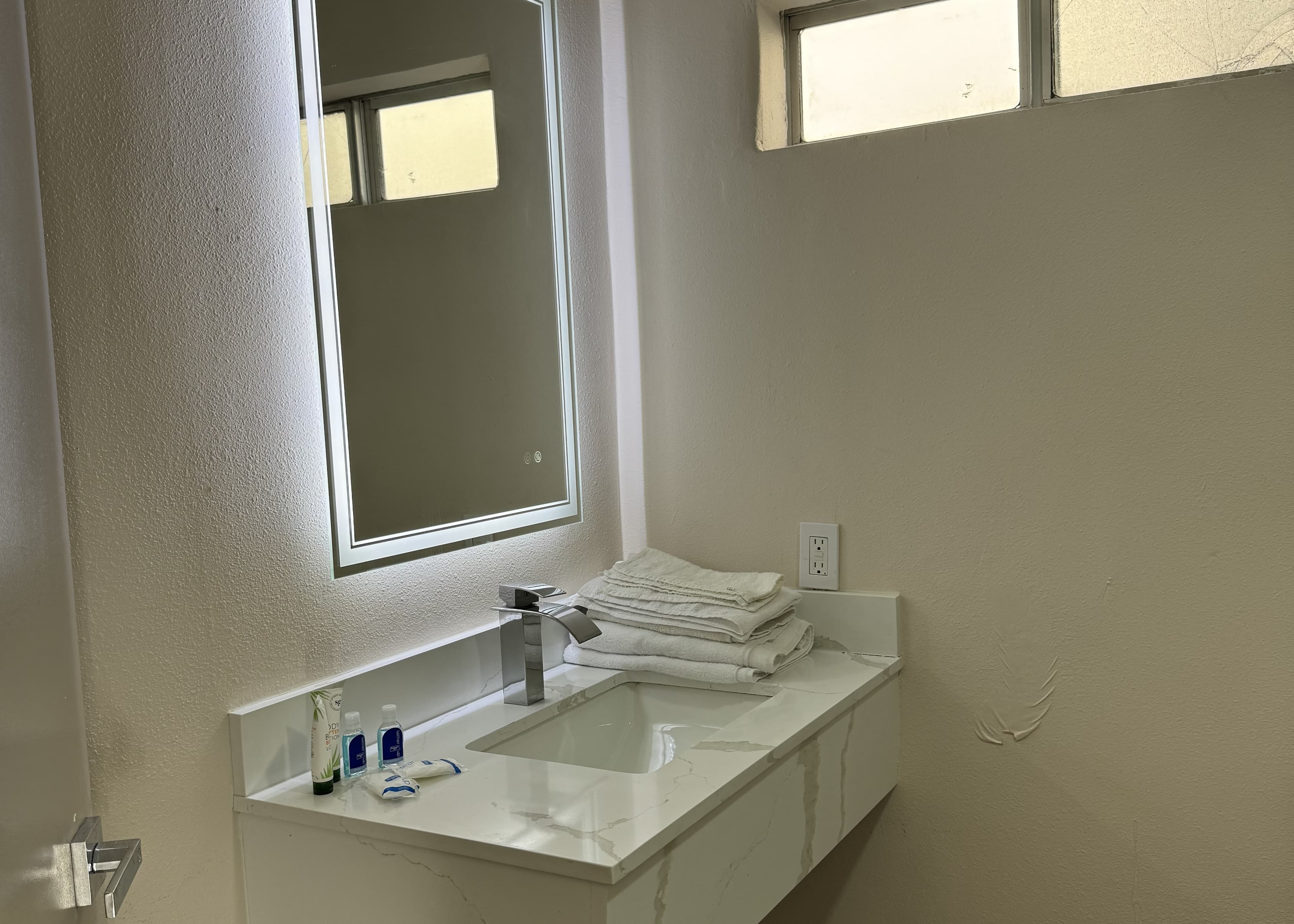 Rodeway Inn Ventura Midtown — 46