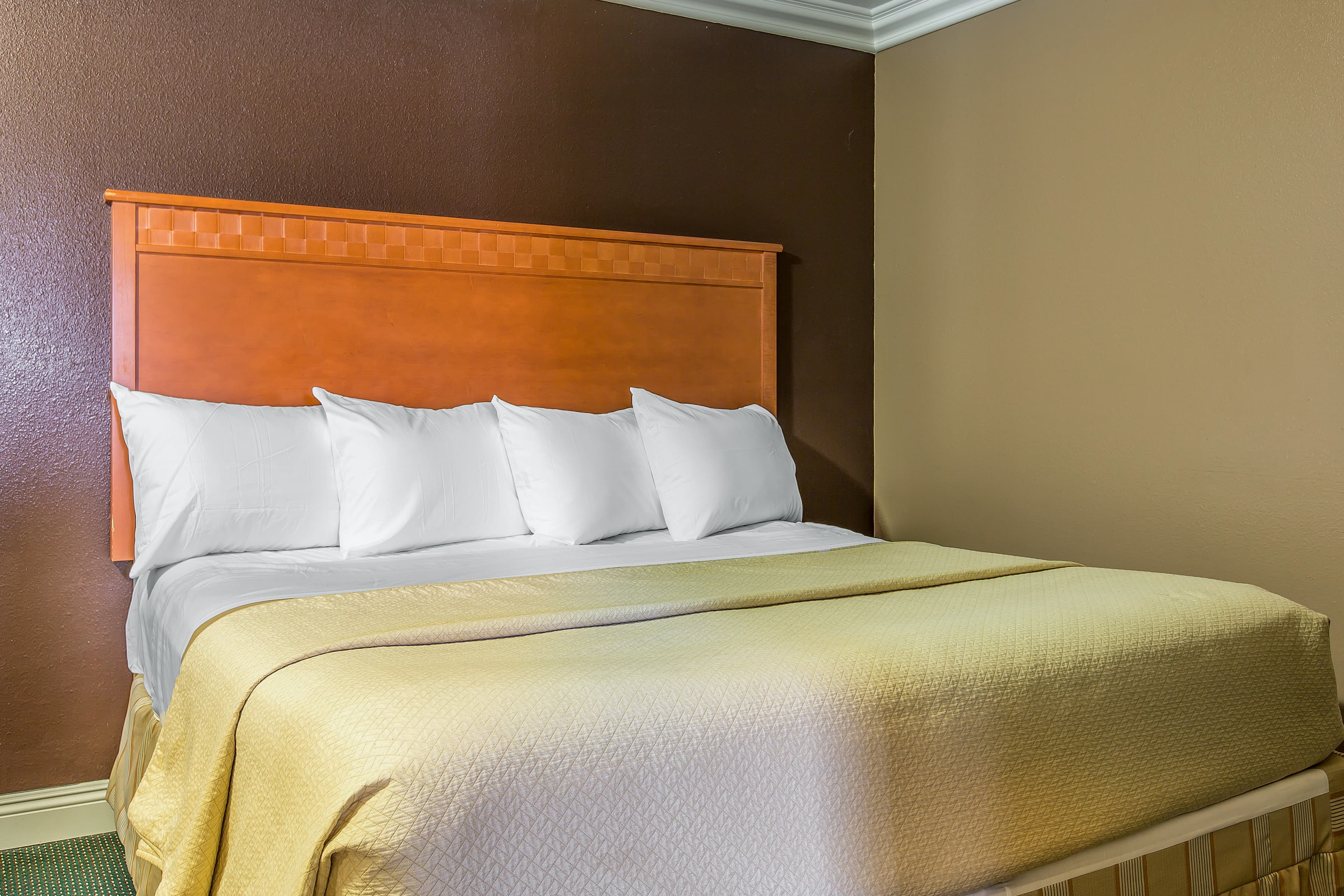 Rodeway Inn Ventura Midtown — 53