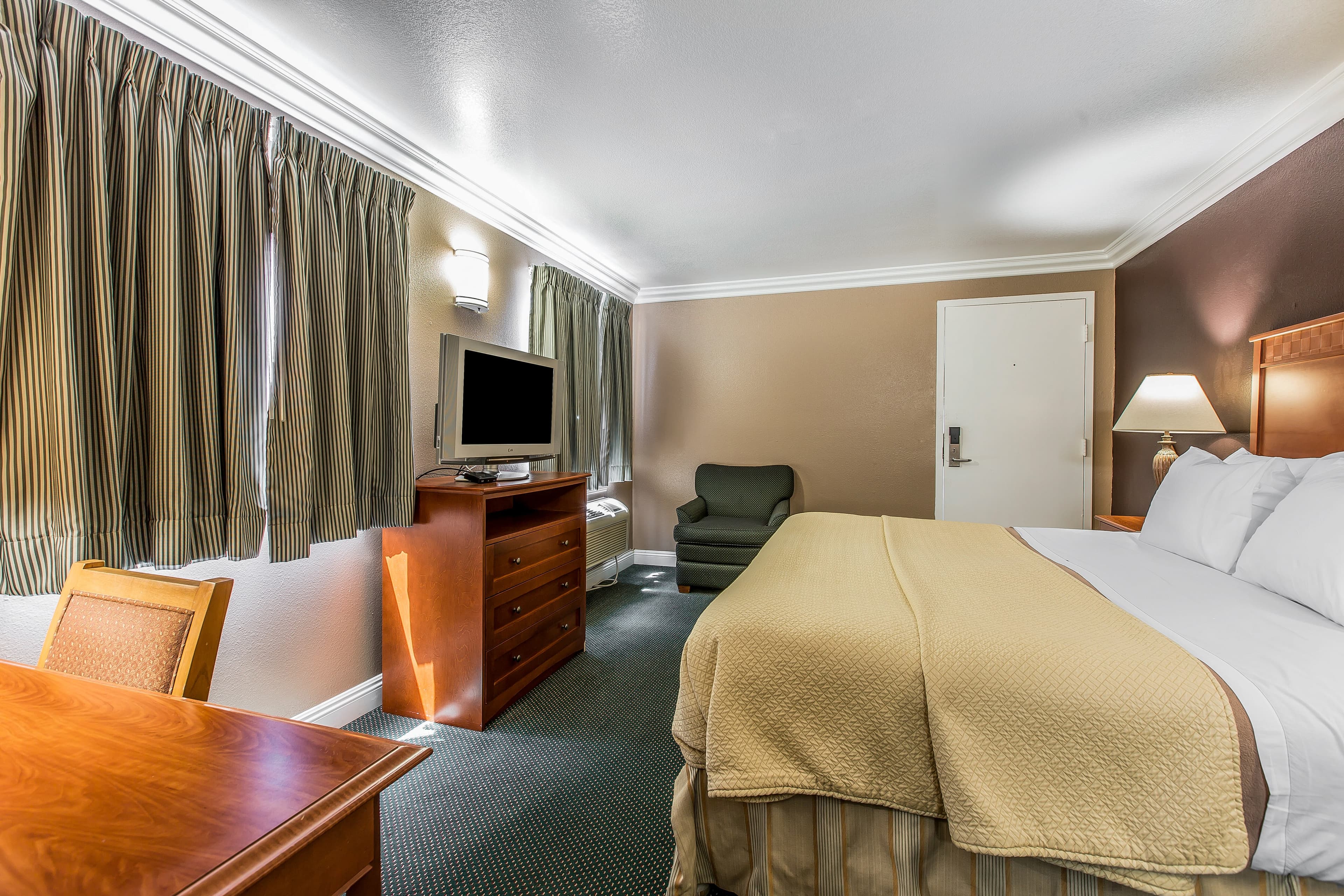 Rodeway Inn Ventura Midtown - Image 3