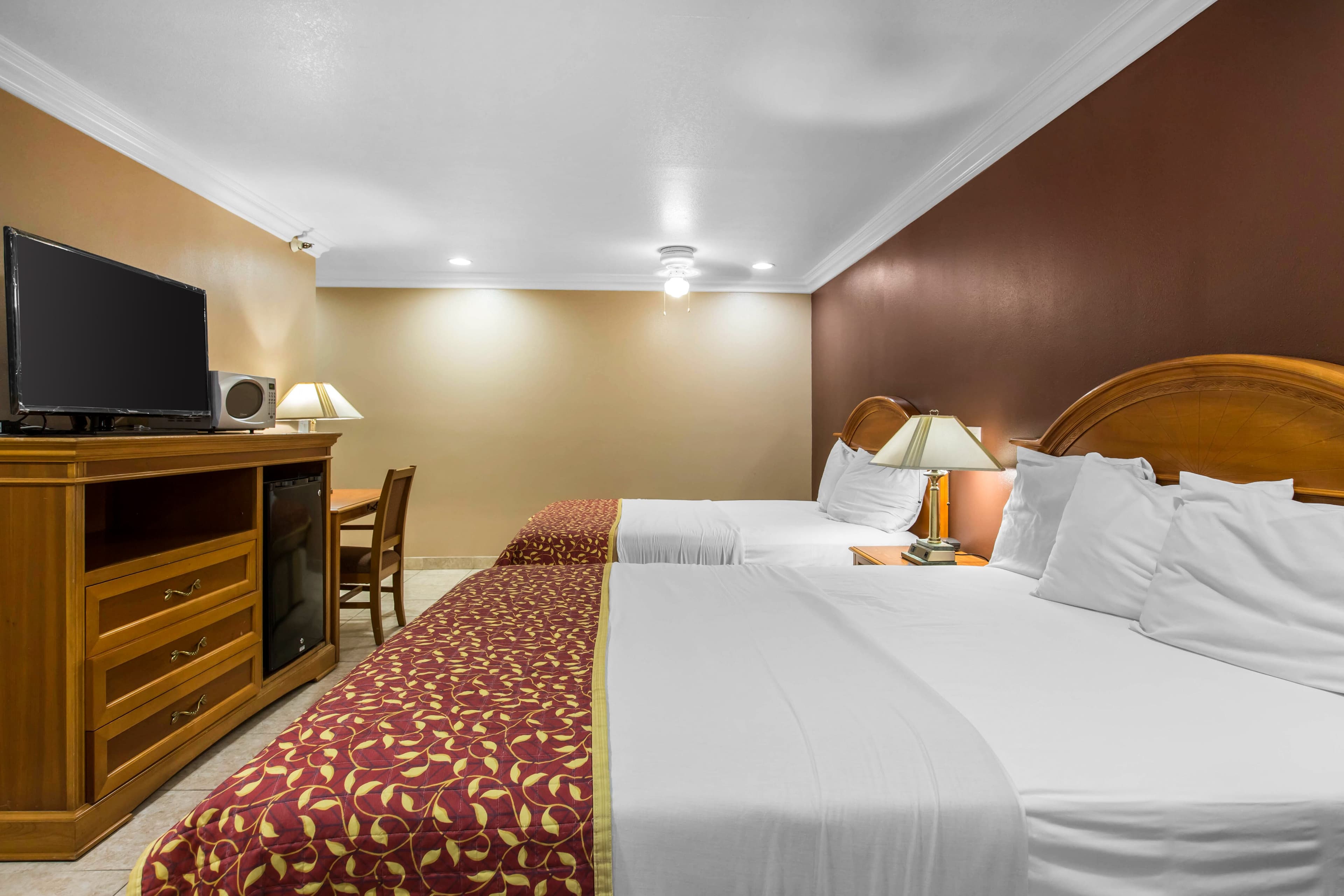 Rodeway Inn Cypress - Buena Park — 14