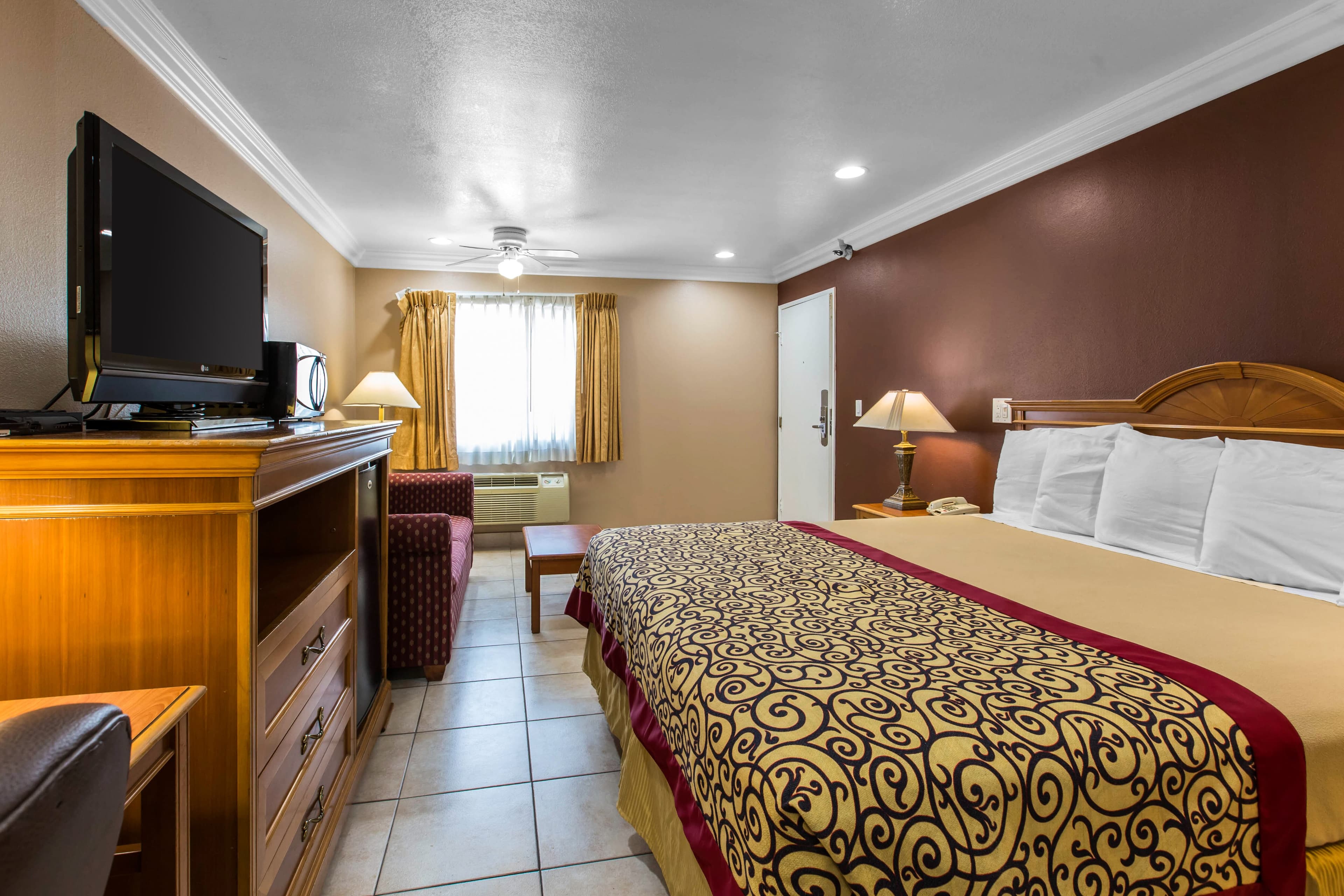 Rodeway Inn Cypress - Buena Park — 20