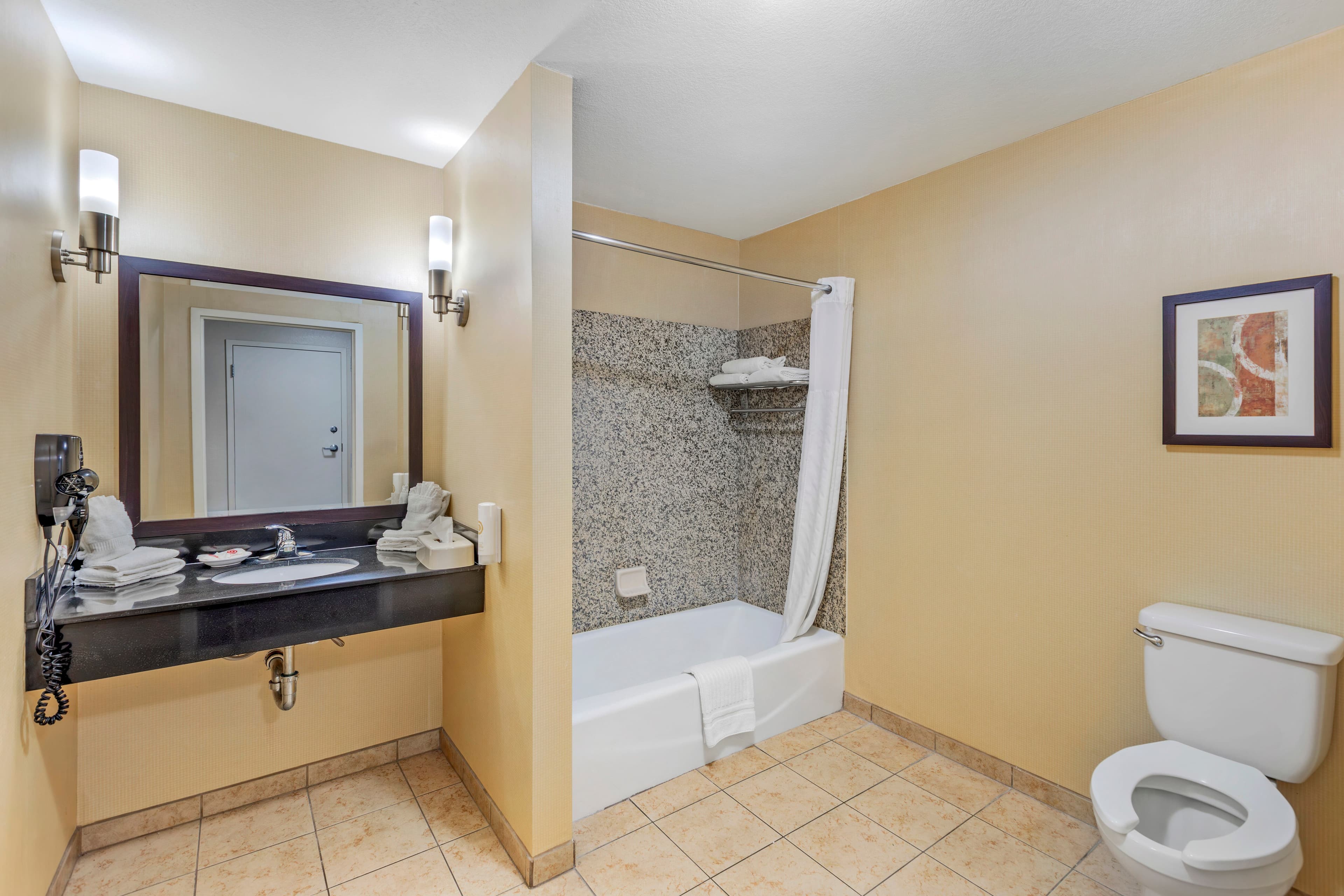 Comfort Suites Blythe — 13