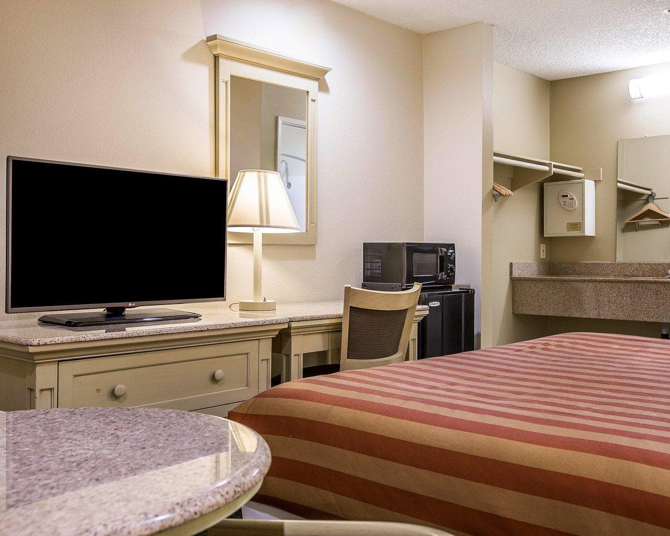 Rodeway Inn Santee San Diego East — 11