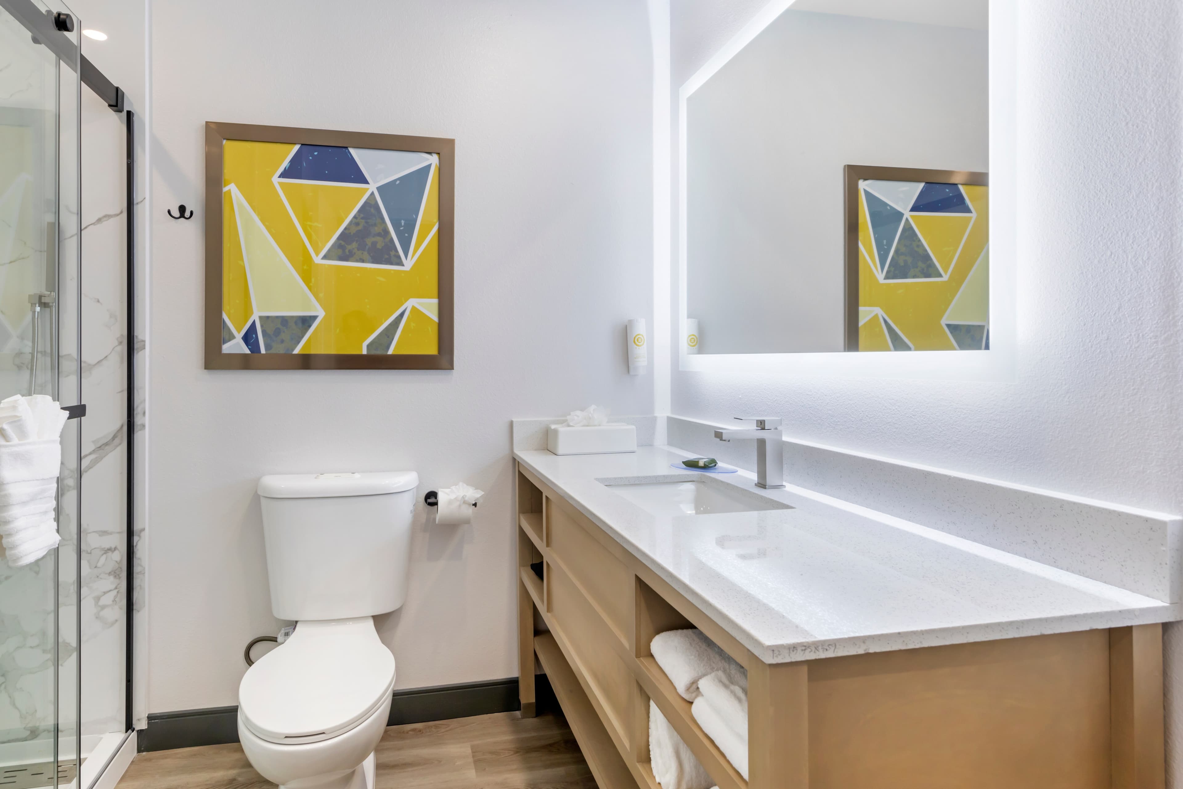 Comfort Inn & Suites Irvine Spectrum — 22