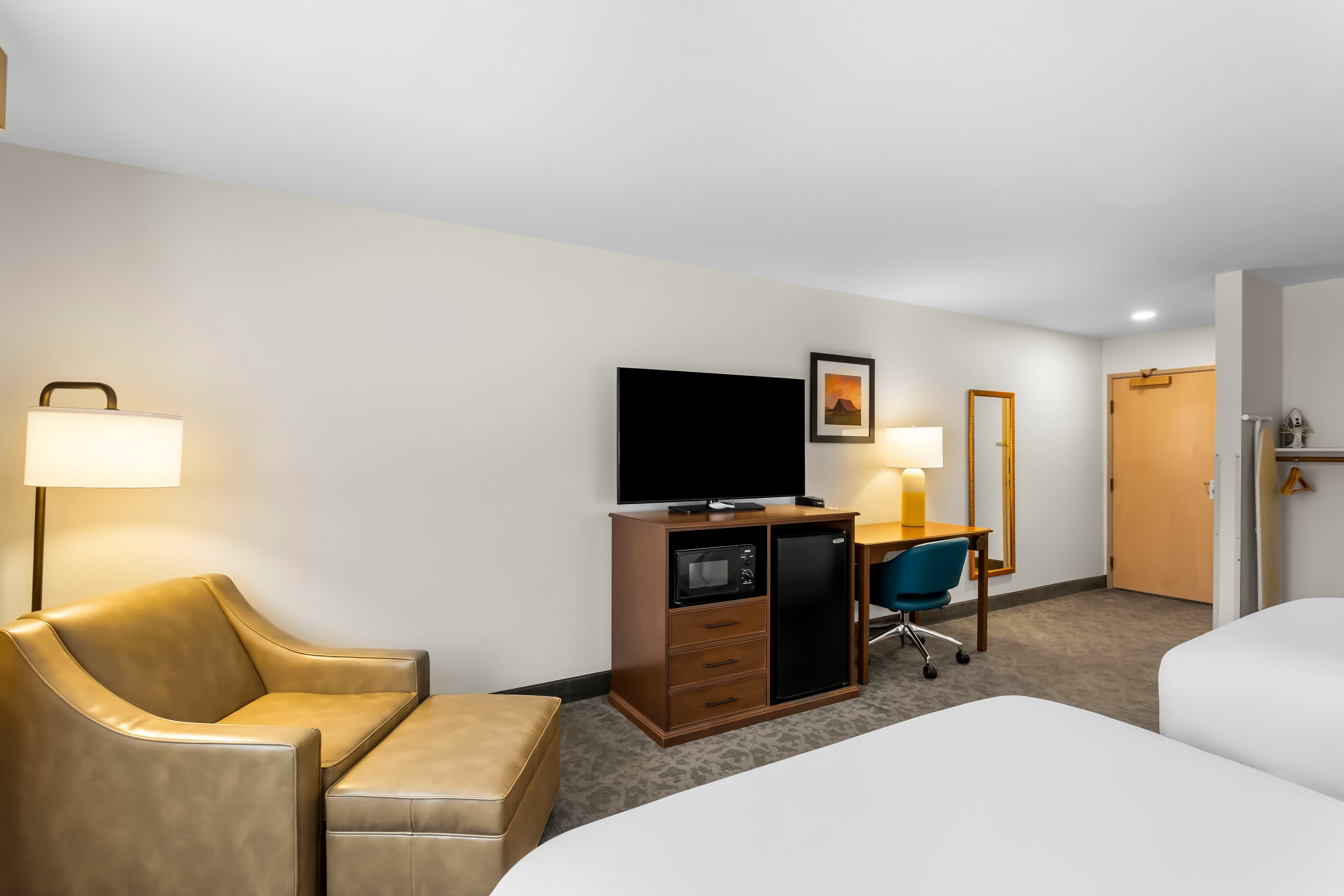 Comfort Inn & Suites Susanville - Image 3