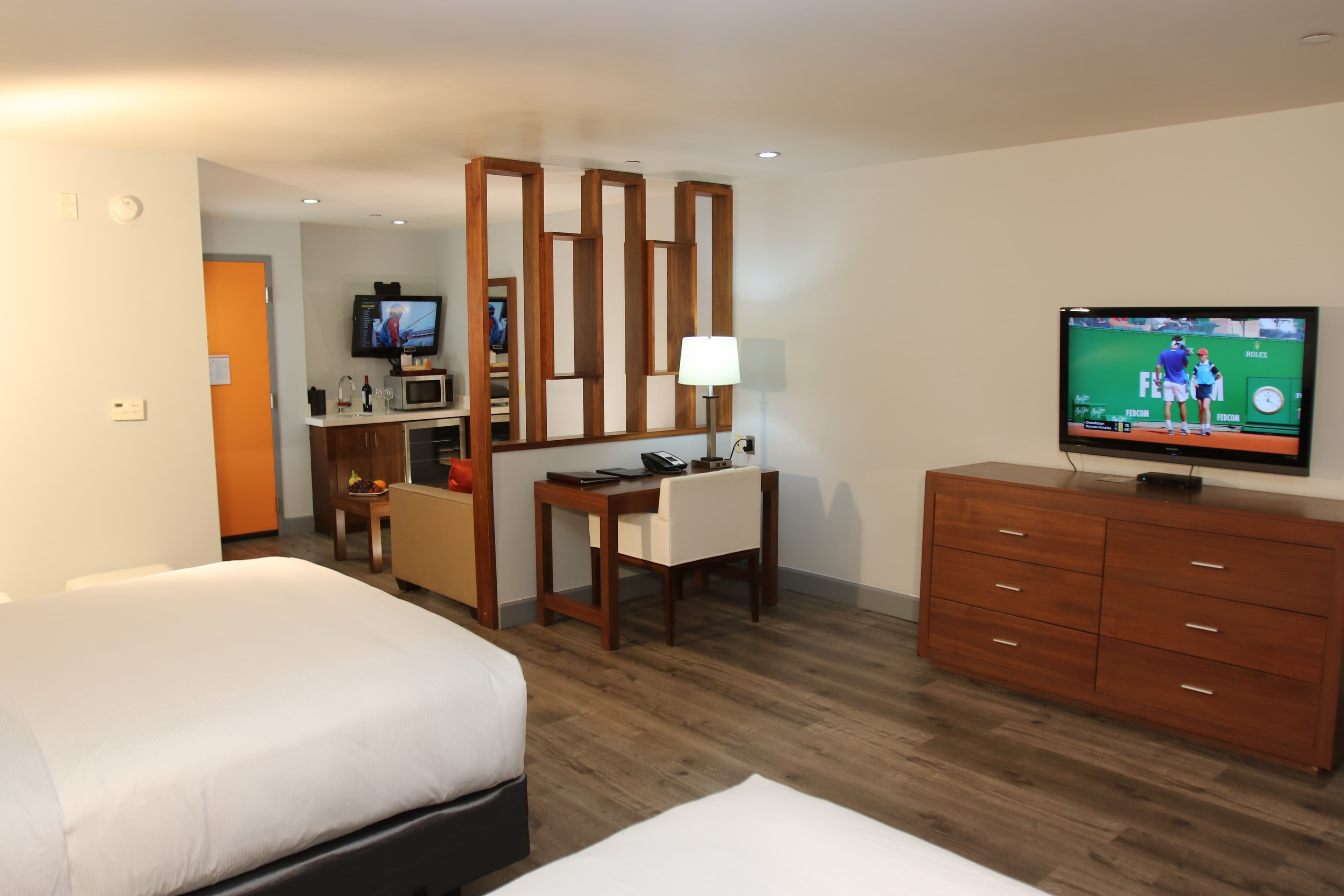 BLVD Hotel and Studios Universal-Hollywood, an Ascend Collection Hotel — 54